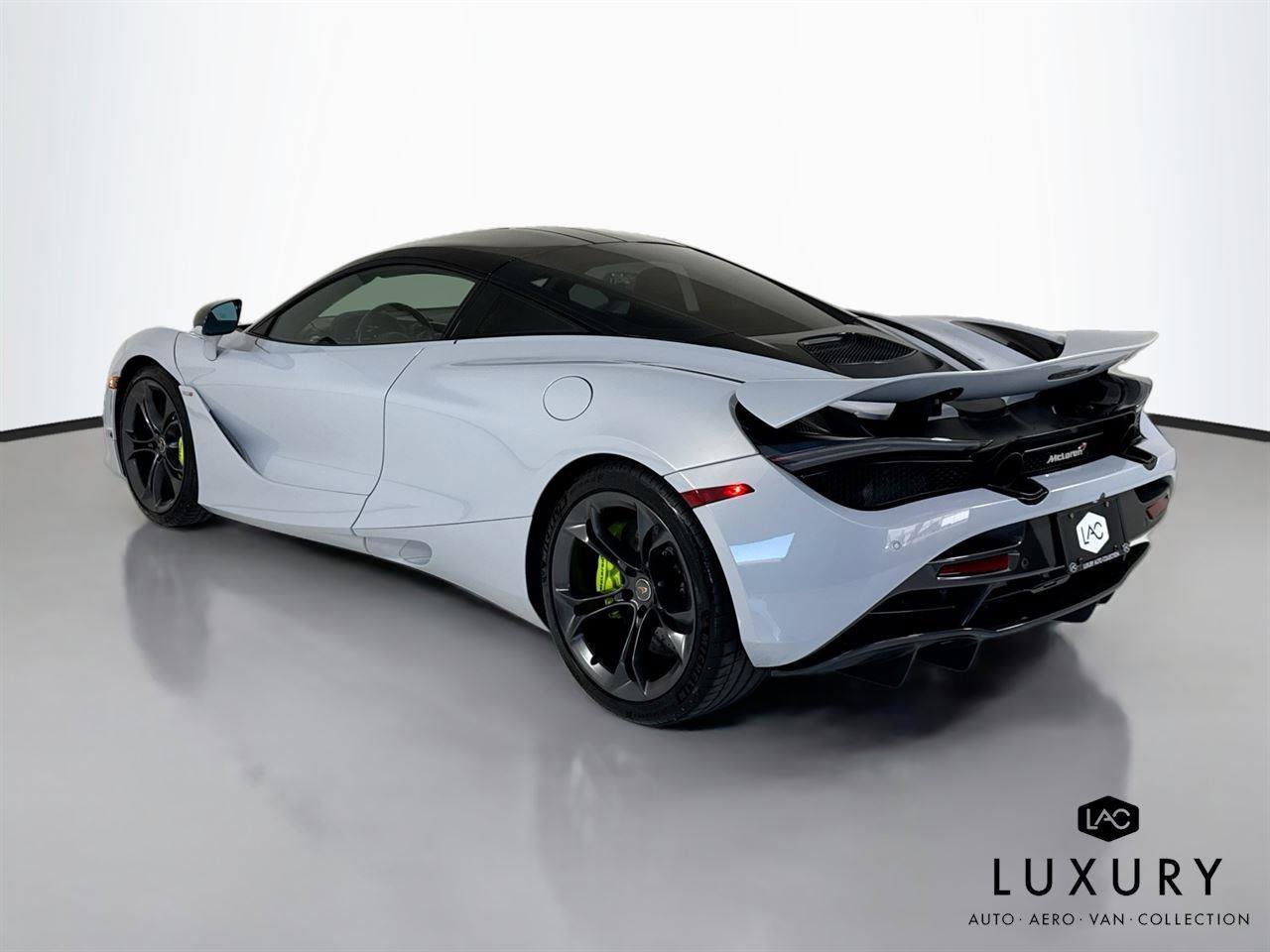 Used 2018 McLaren 720S photo 8