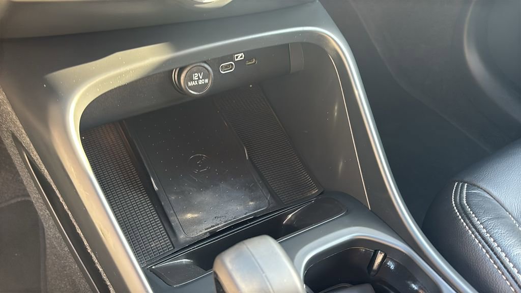 2024 Volvo Xc40 B5 Core