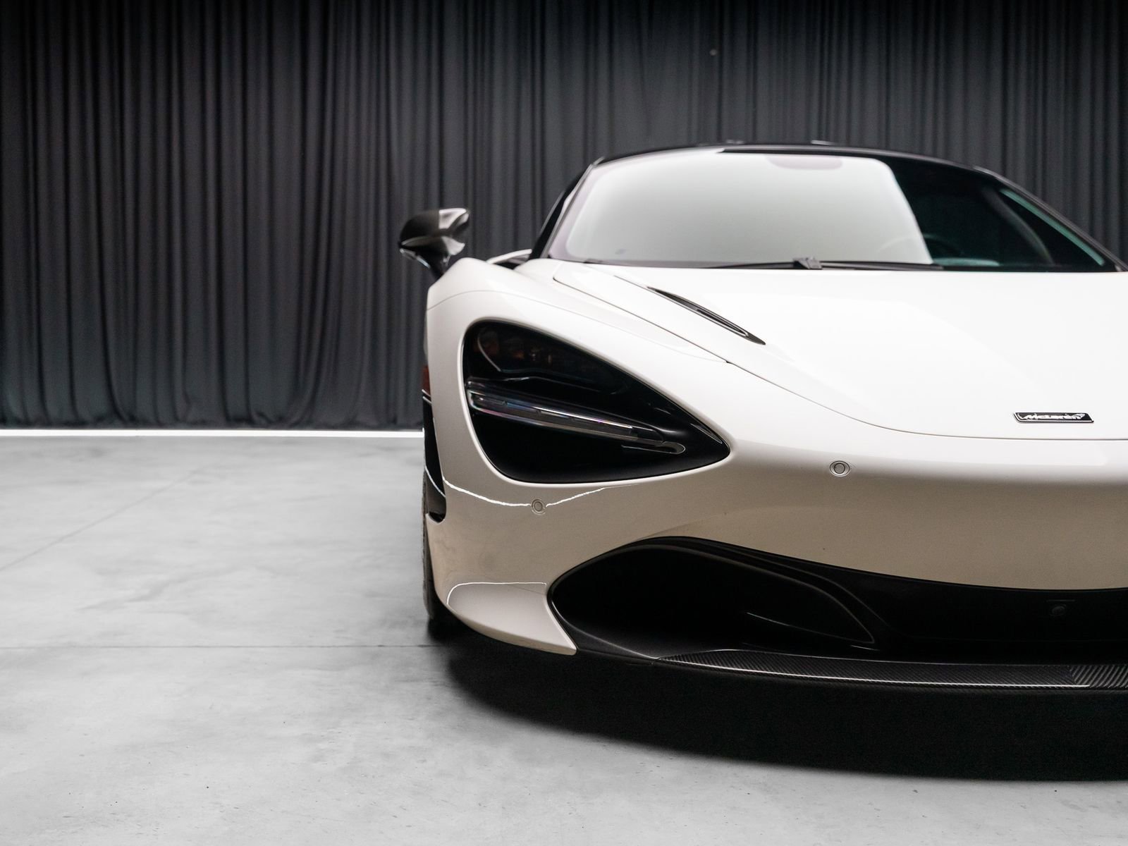 Used 2019 McLaren 720S Performance photo 18