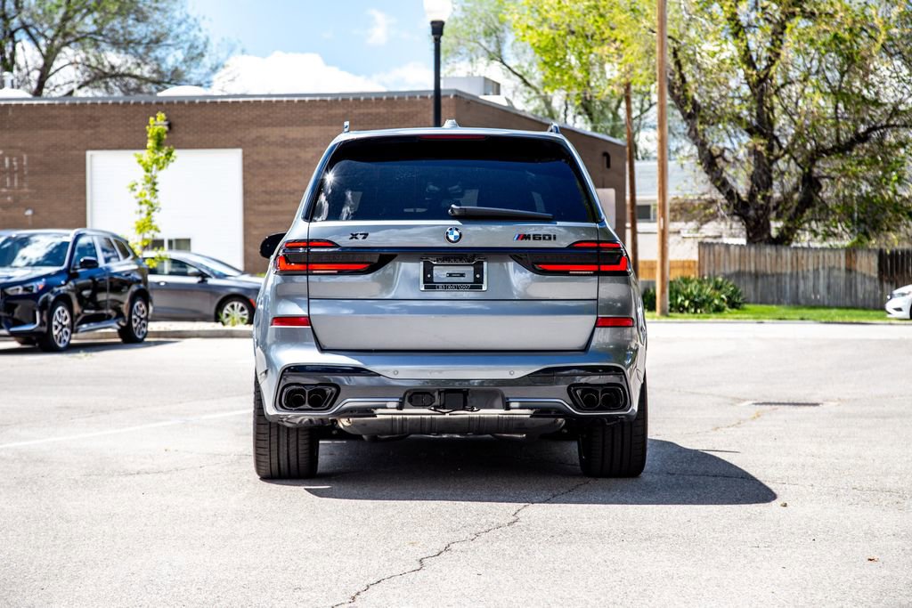 2026 BMW X7 M60i