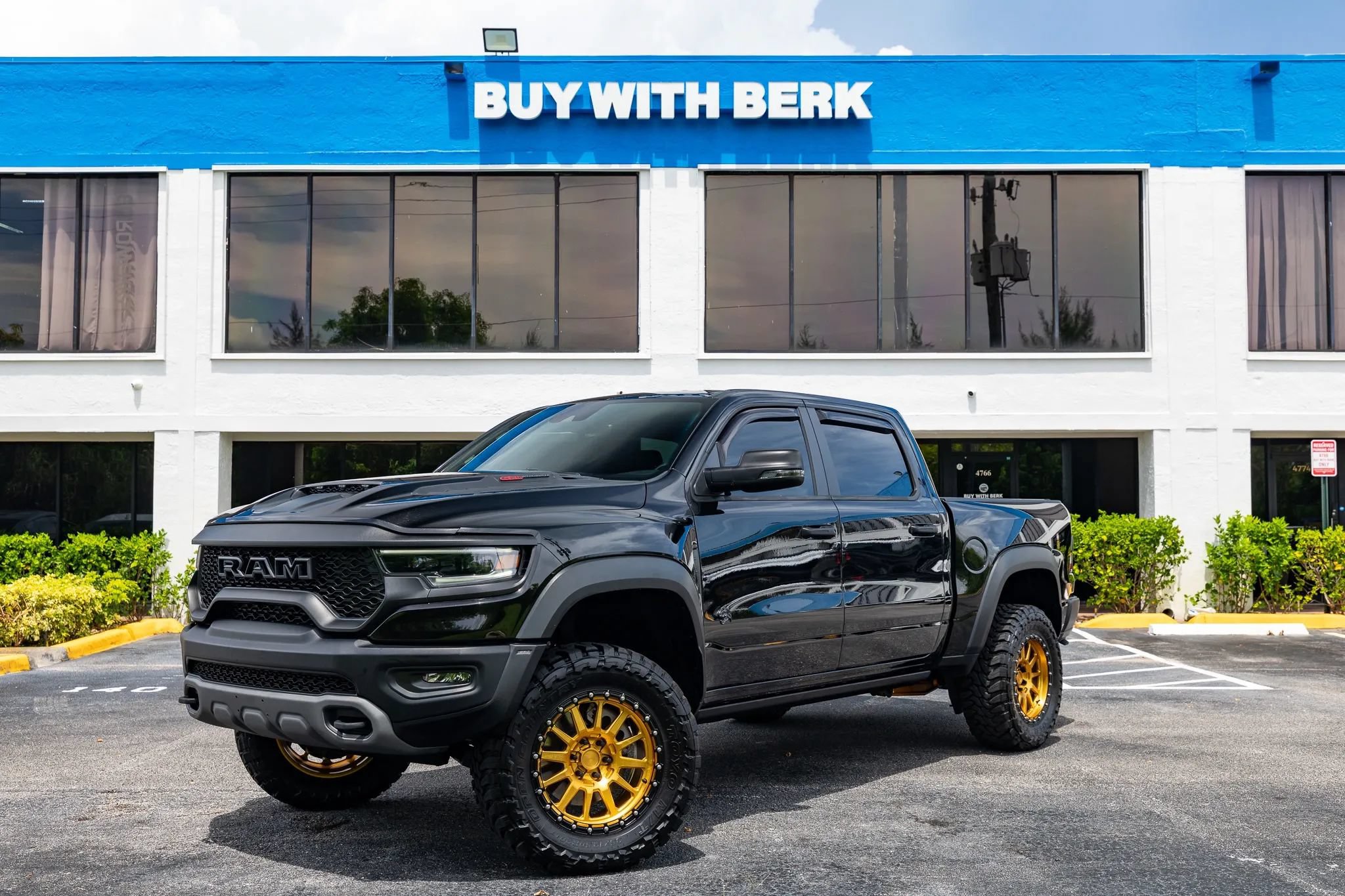 Used 2024 RAM 1500 TRX w/ TRX Level 1 Equipment Group