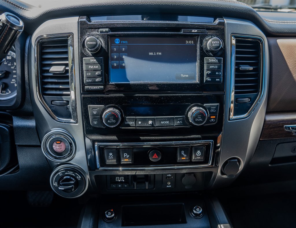 2017 Nissan Titan Platinum Reserve