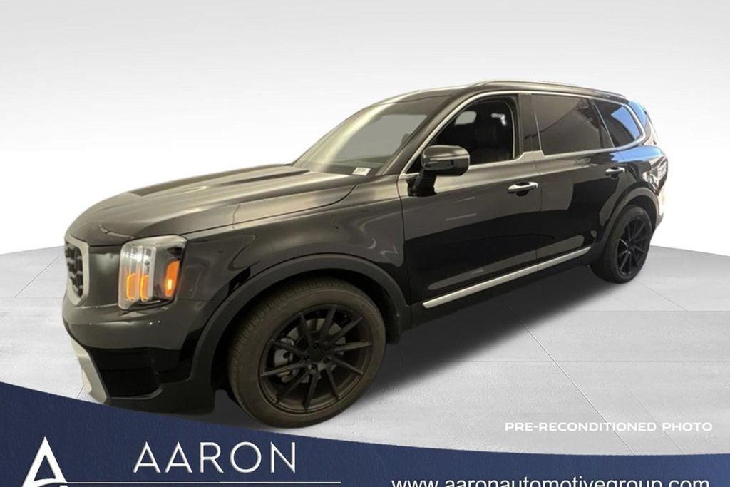 Used 2024 Kia Telluride S w/ S Sunroof Package