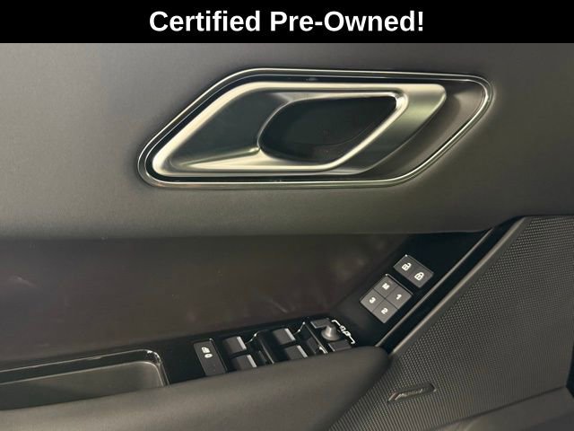 2026 Land Rover Range Rover Velar Dynamic SE