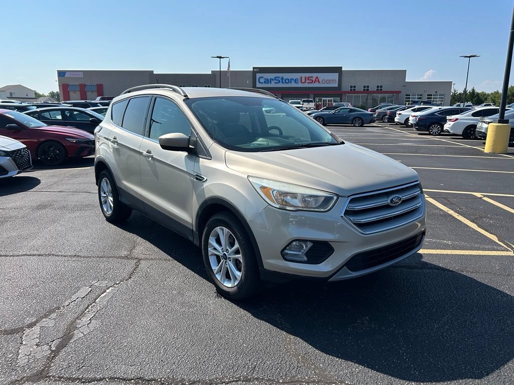 Used 2018 Ford Escape SE w/ SE Sync 3 Package