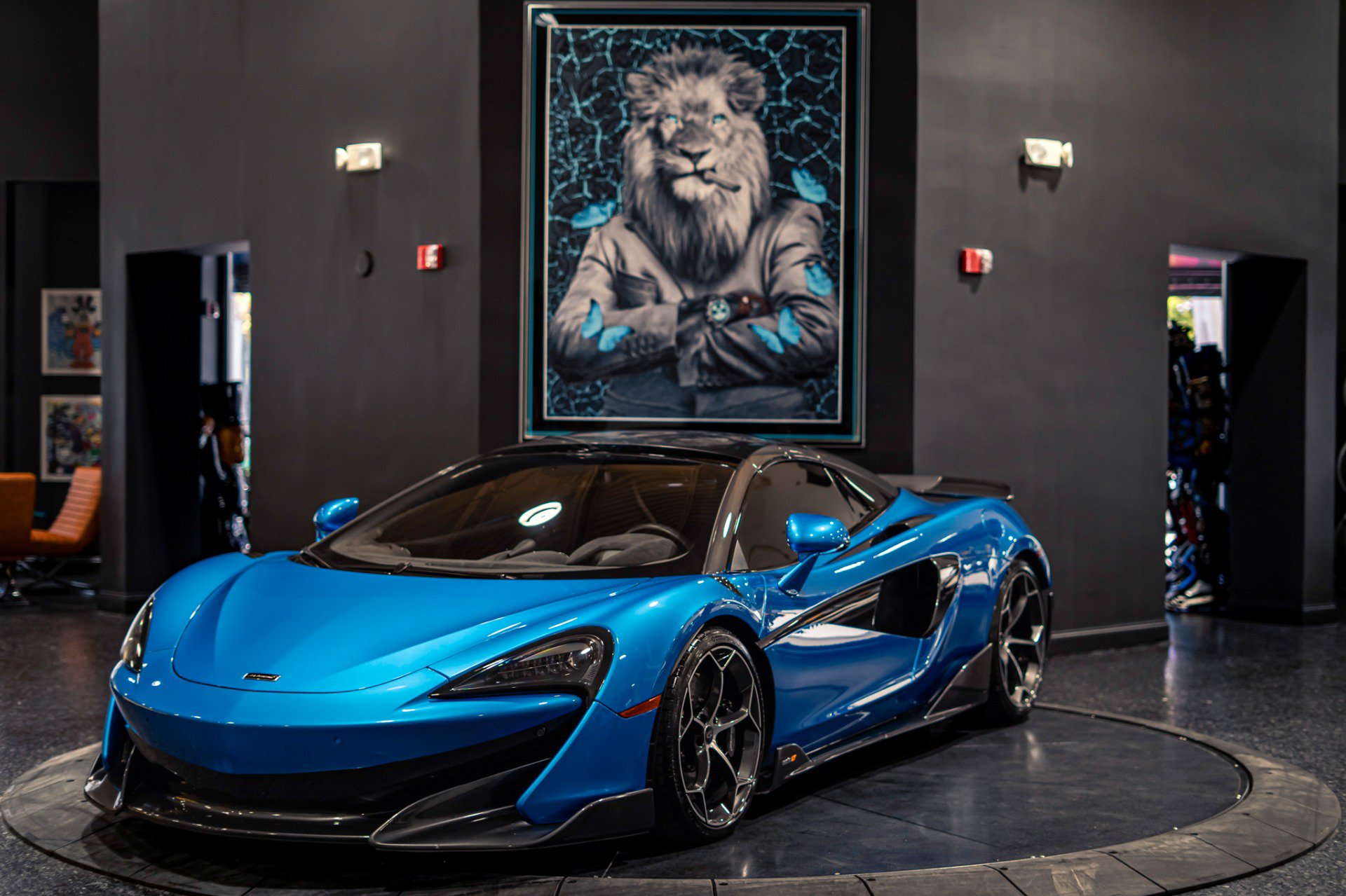 Used 2020 McLaren 600LT Spider photo 36