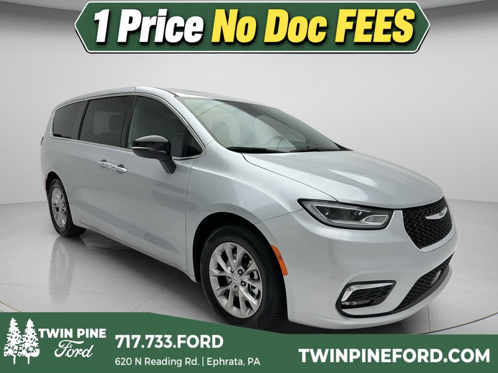 Used 2026 Chrysler Pacifica Limited
