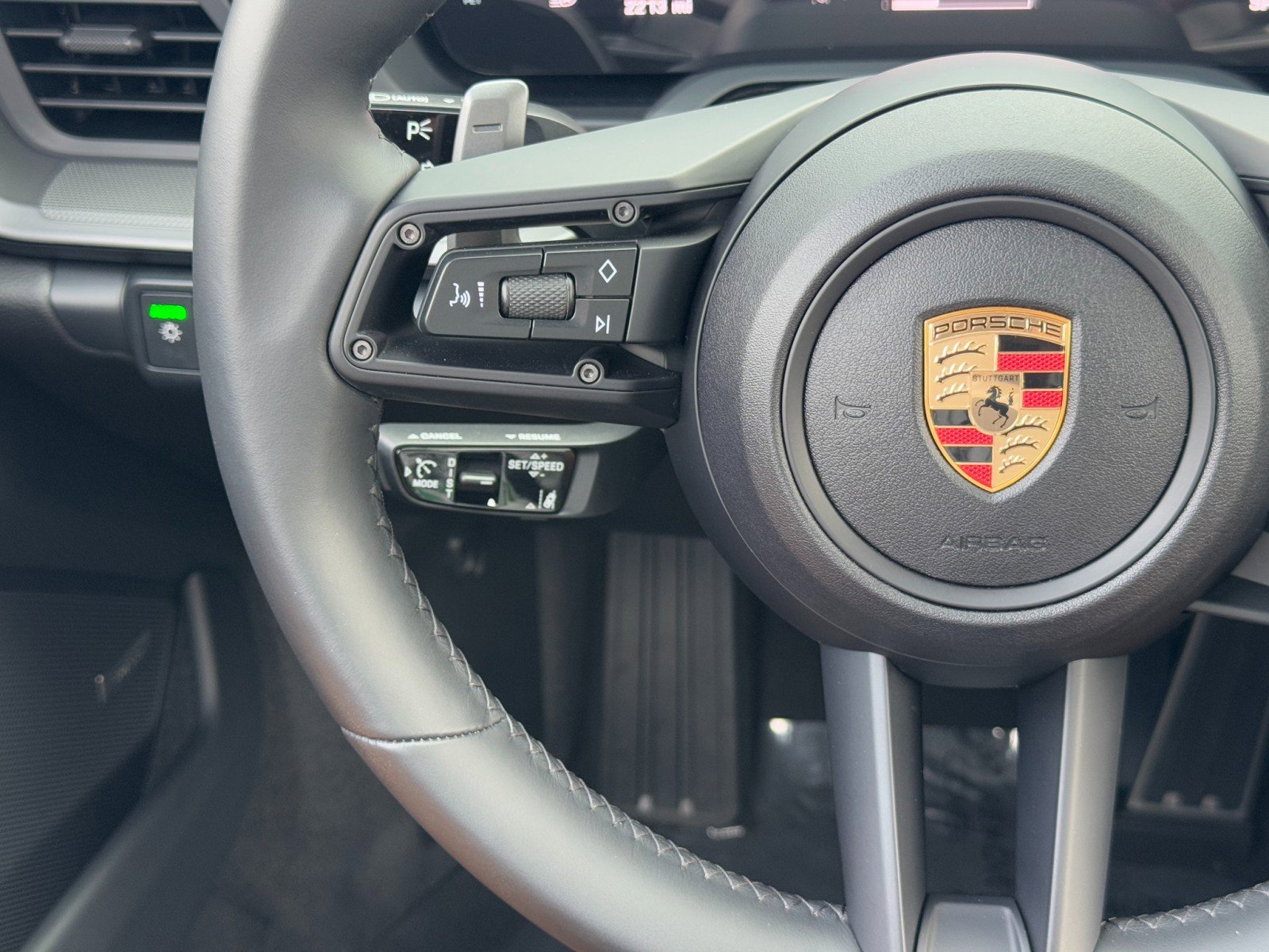 2025 Porsche 911 Carrera