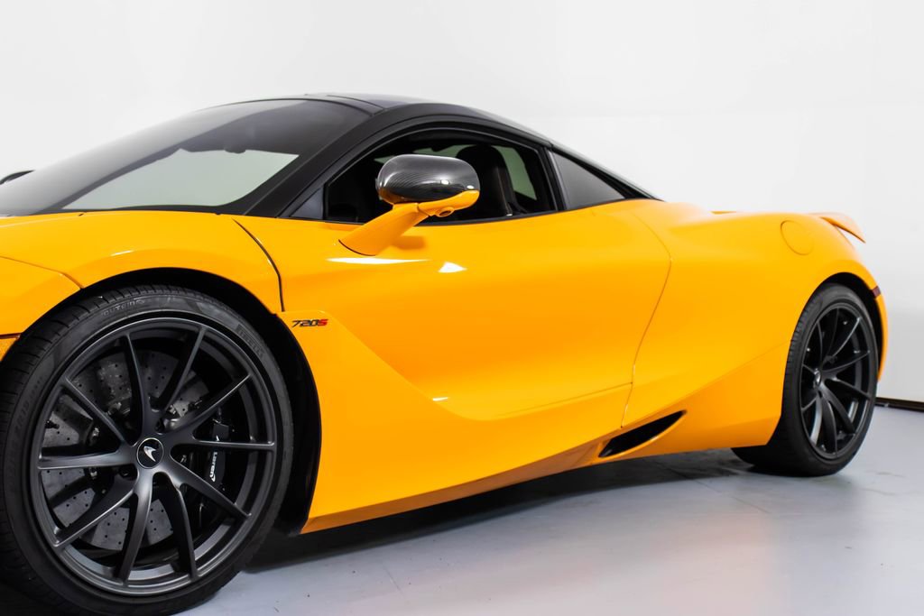 Used 2021 McLaren 720S Performance photo 31