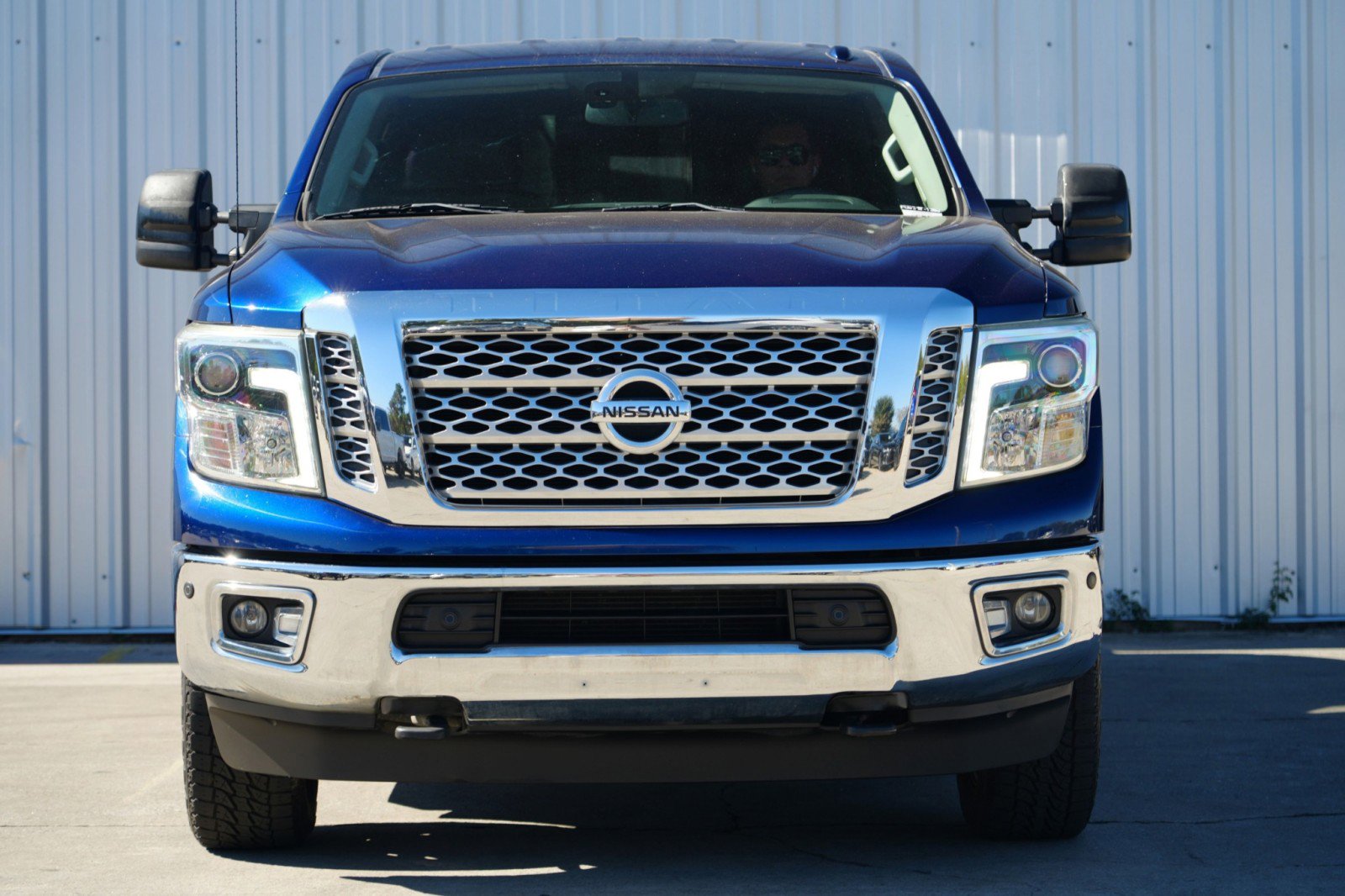 2016 Nissan Titan SL