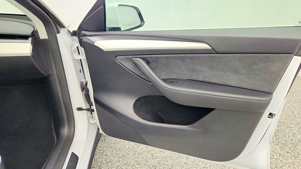 2023 Tesla Model Y AWD