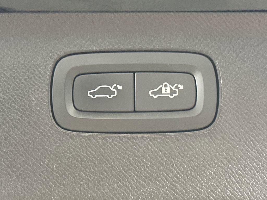 2022 Volvo Xc90 T8 Inscription Expression