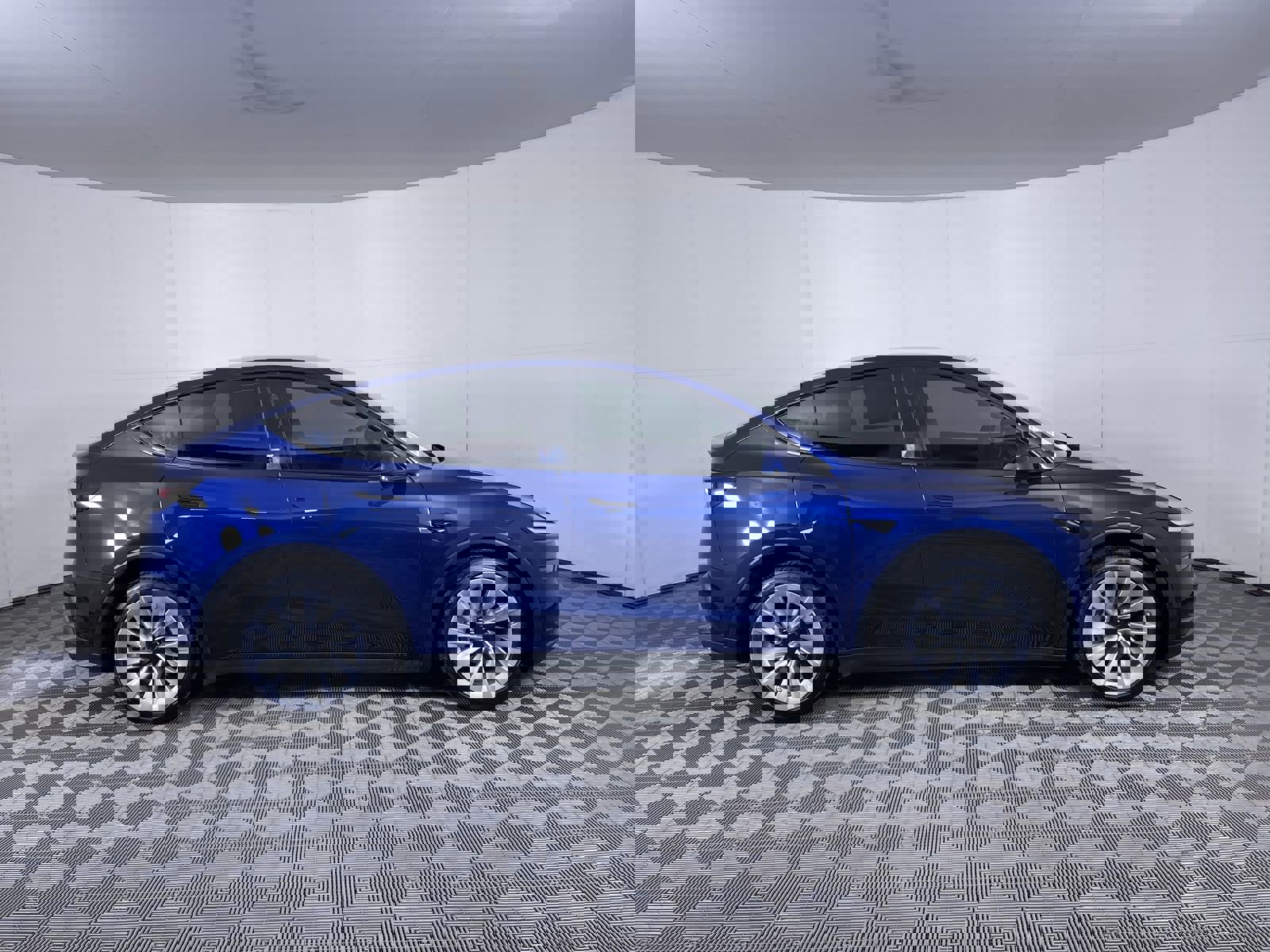 2026 Tesla Model Y AWD