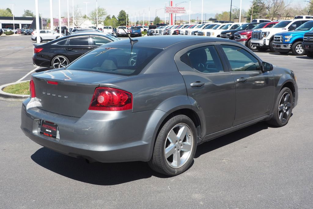 2013 Dodge Avenger SE