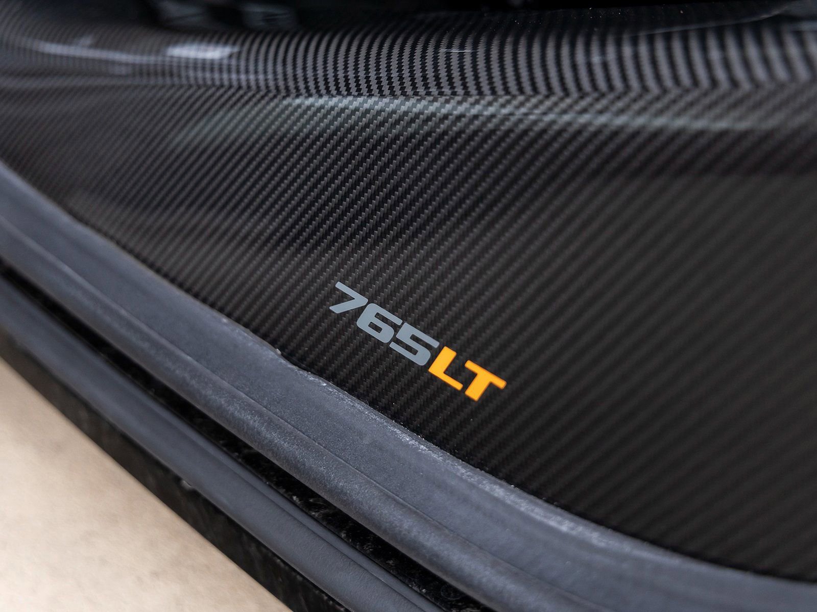 Used 2022 McLaren 765LT photo 27