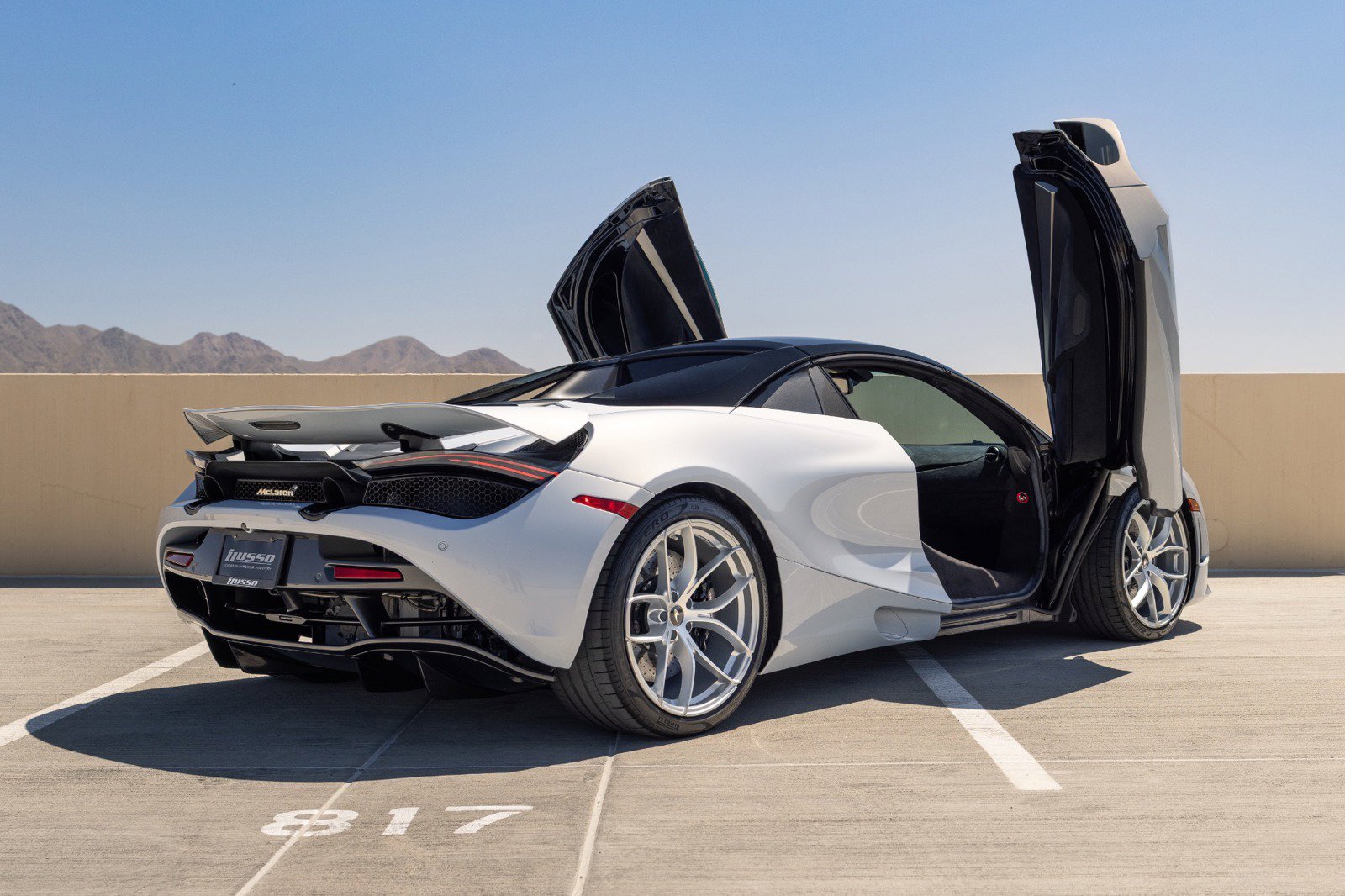 Used 2020 McLaren 720S Spider photo 34