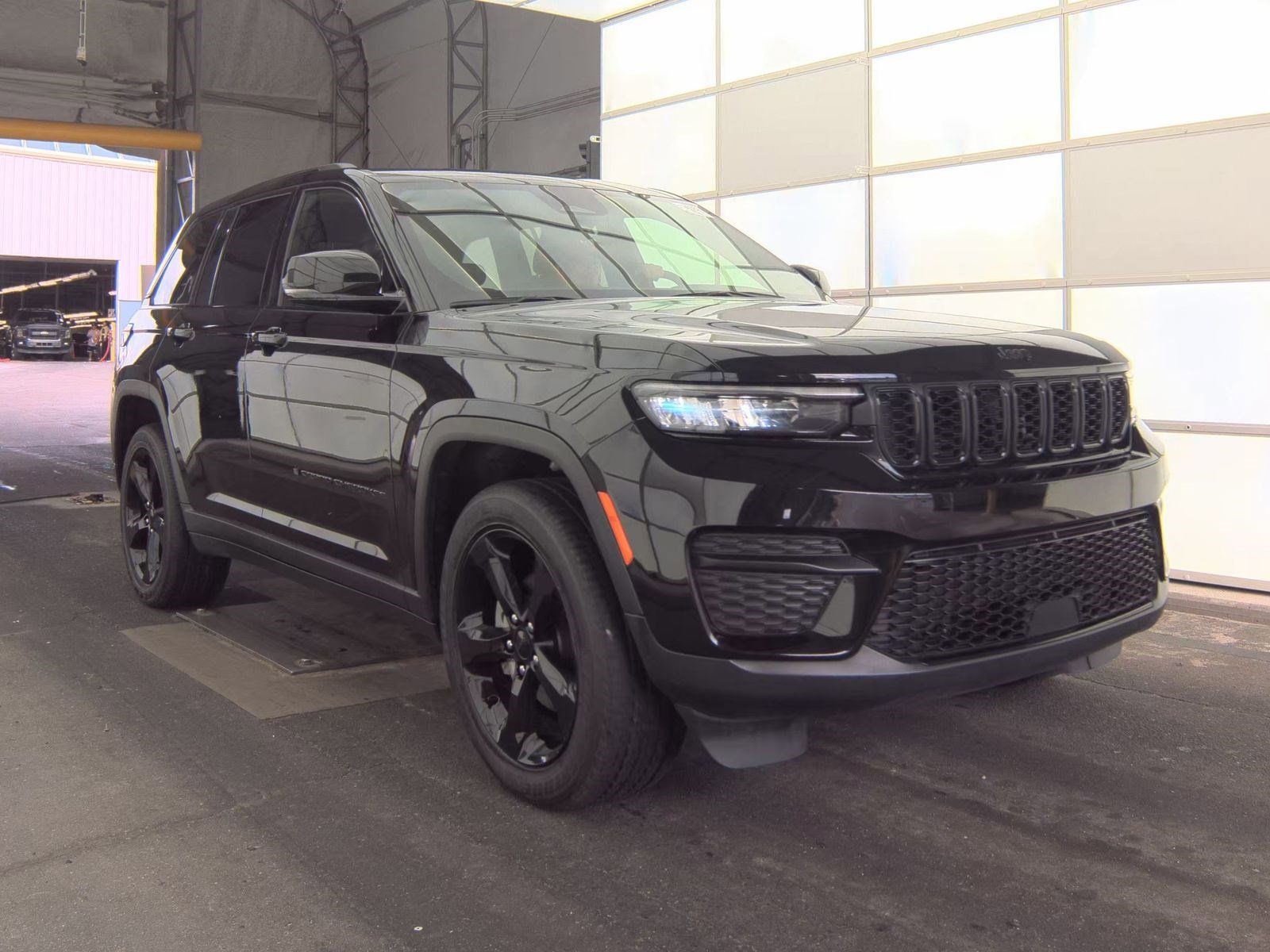 2024 Jeep Grand Cherokee Altitude