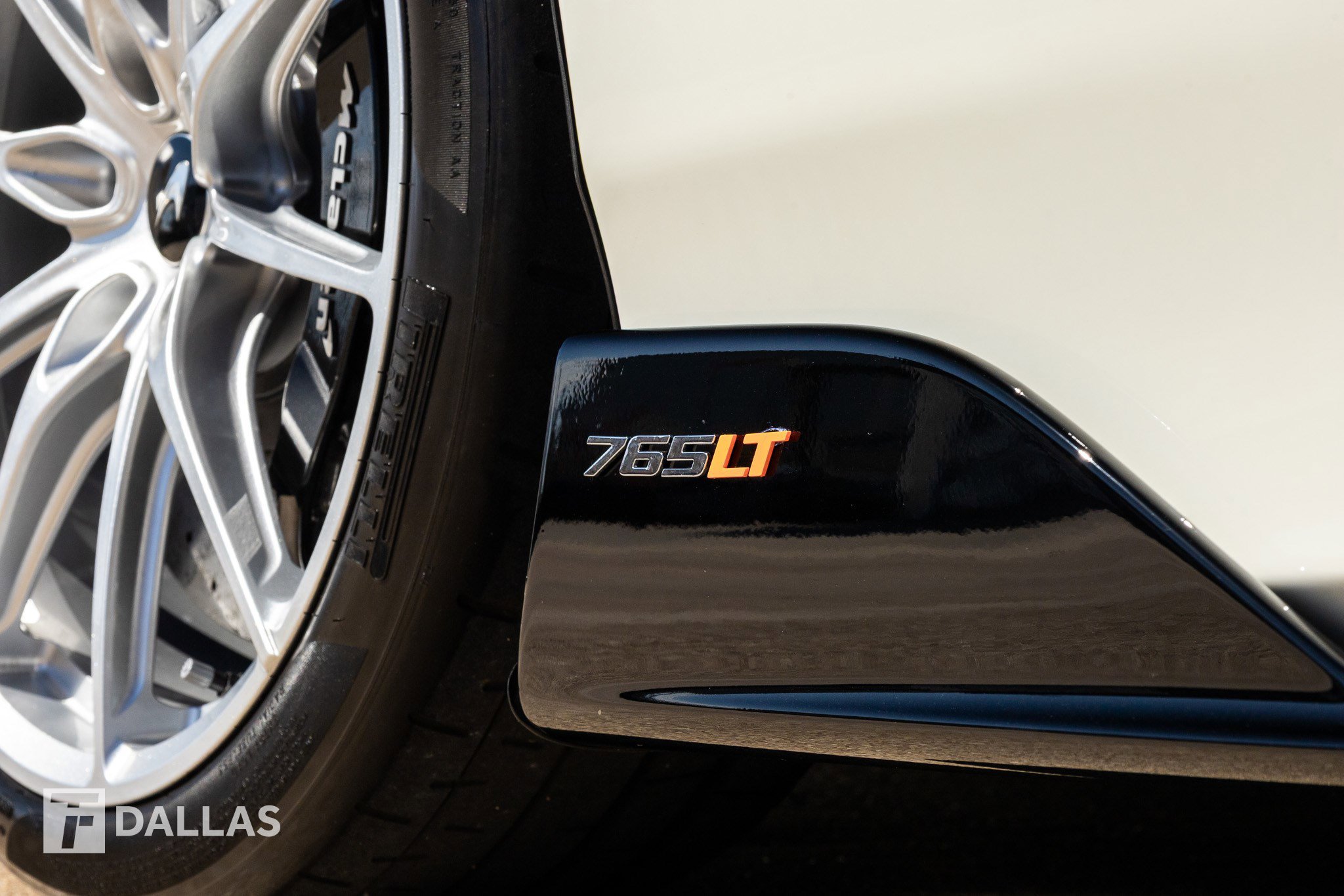 Used 2021 McLaren 765LT photo 12