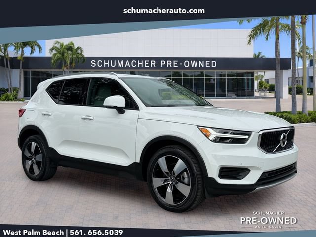 Used 2020 Volvo XC40 T4 Momentum w/ Protection Package Premier