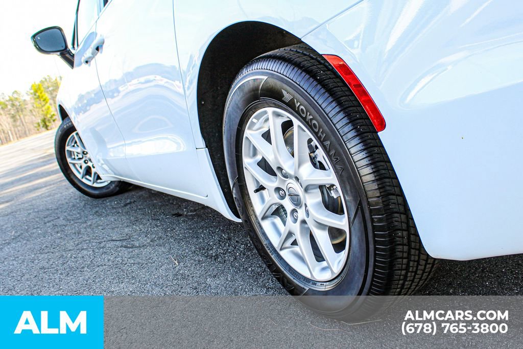 2024 Chrysler Pacifica Touring-L