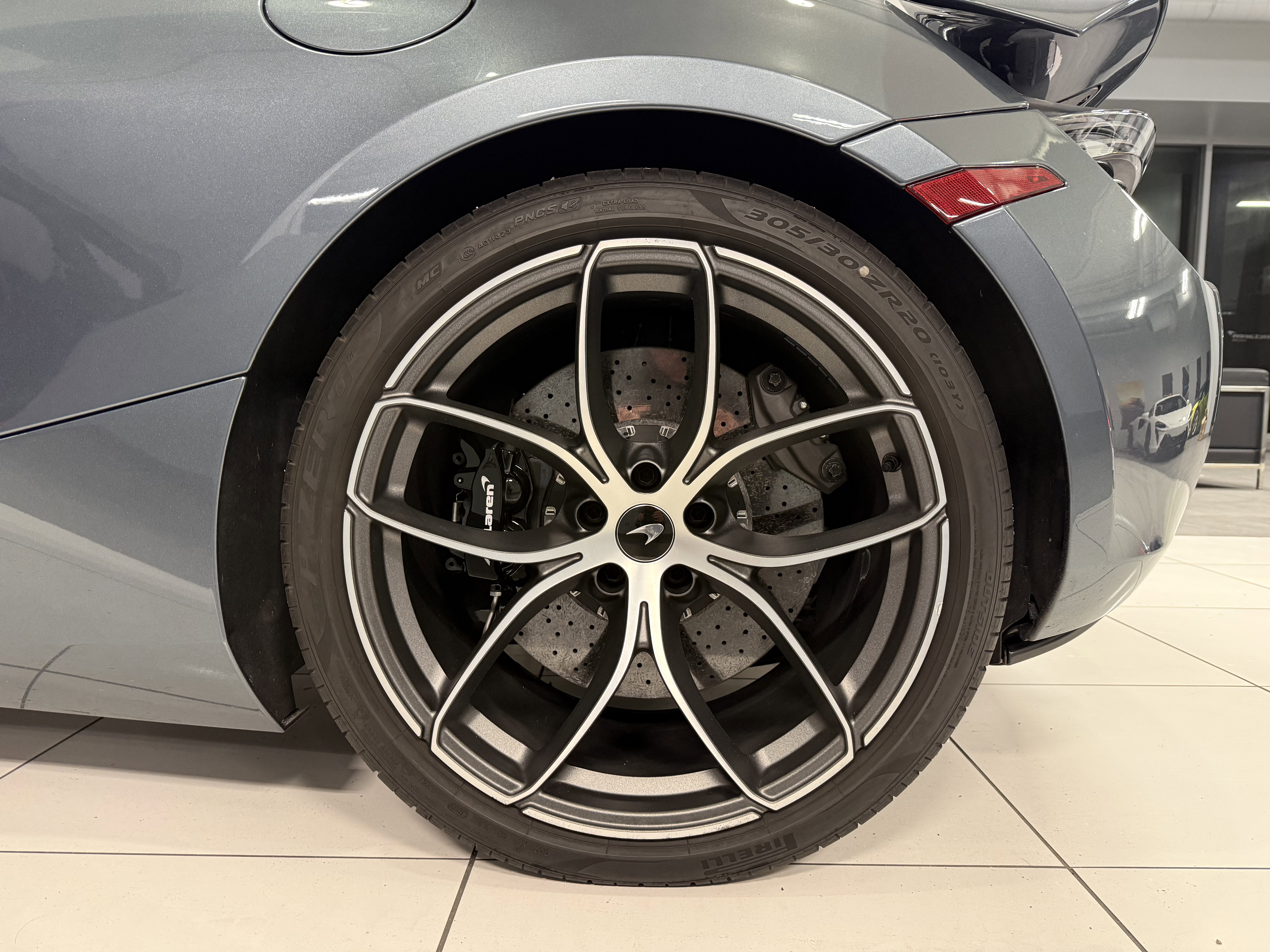 Used 2020 McLaren 720S Spider photo 20