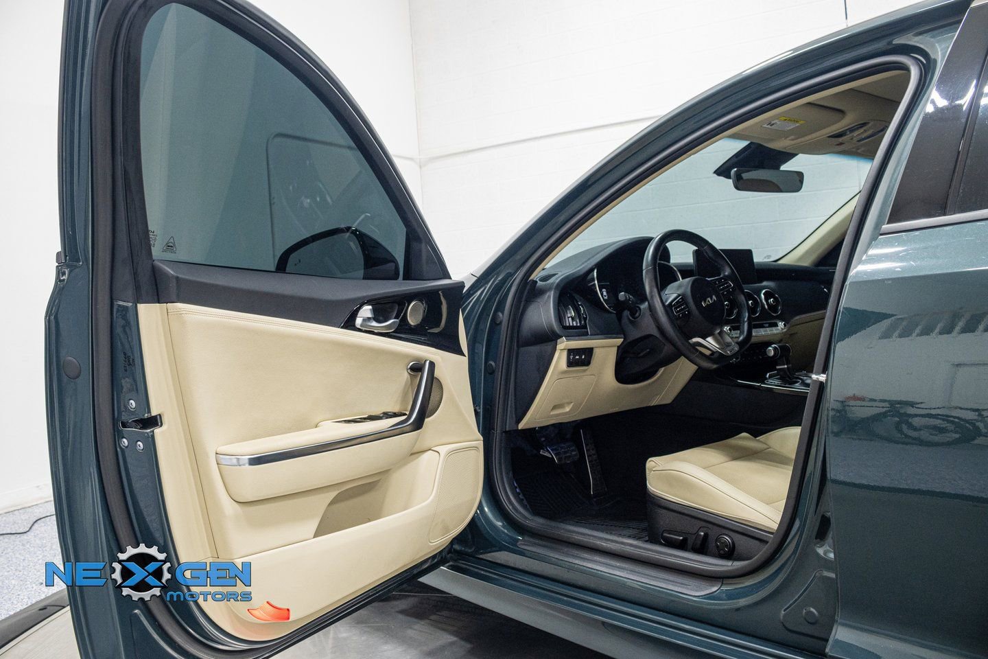 2023 Kia Stinger GT-Line