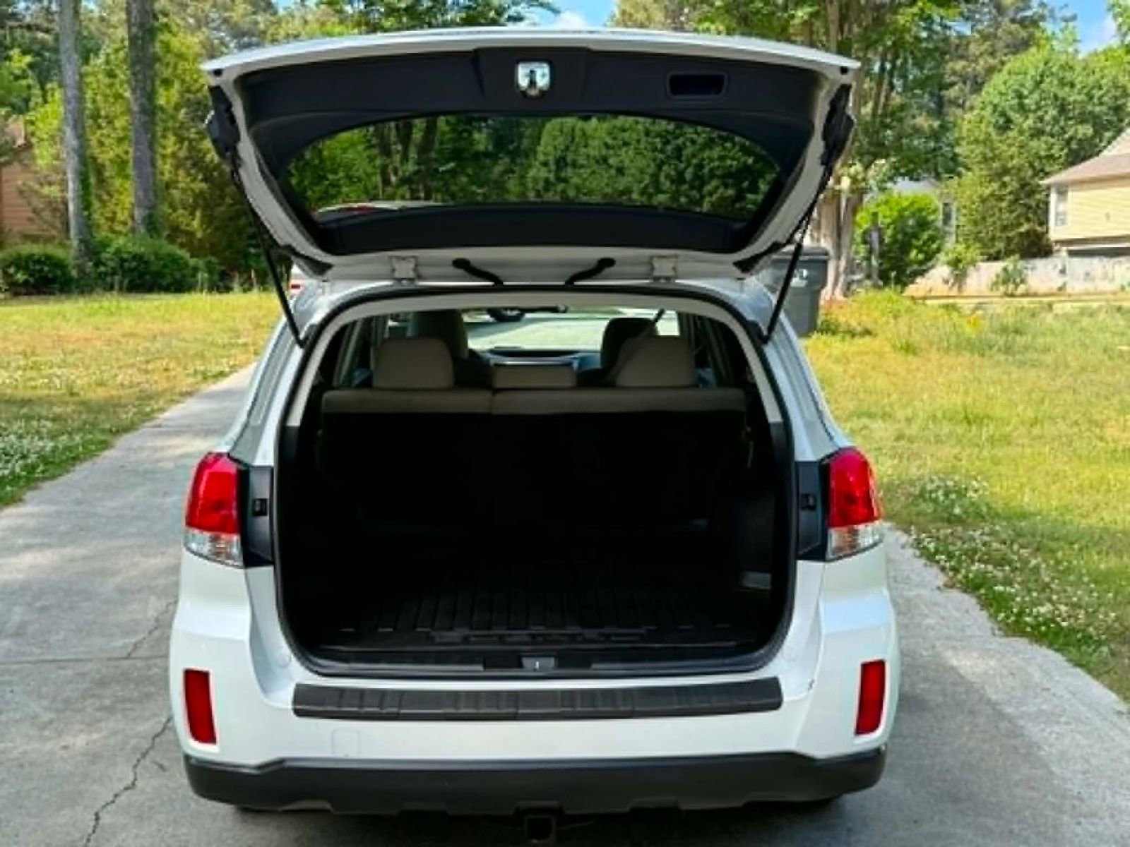 2012 Subaru Outback 2.5i Premium