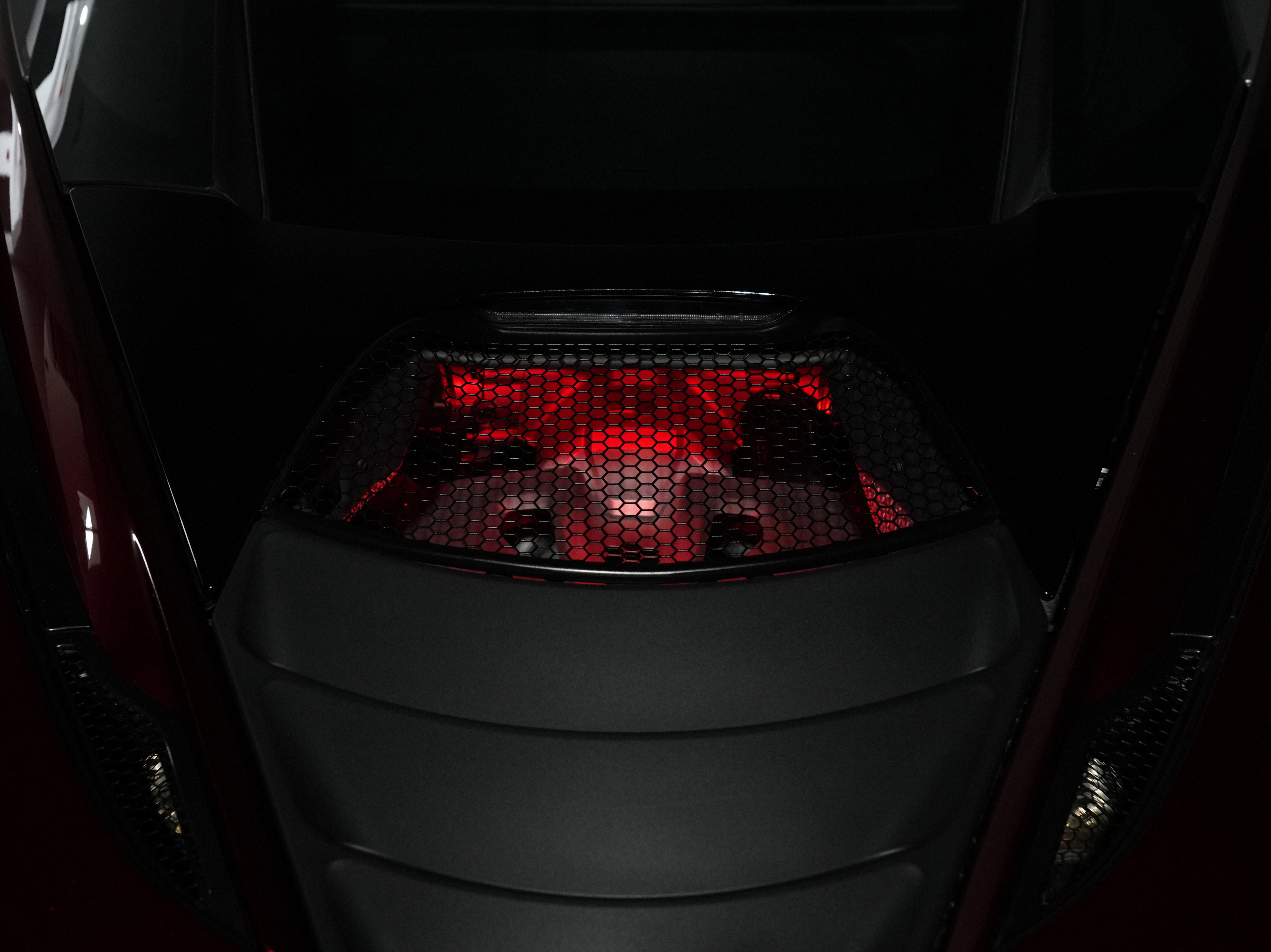 Used 2018 McLaren 720S photo 45