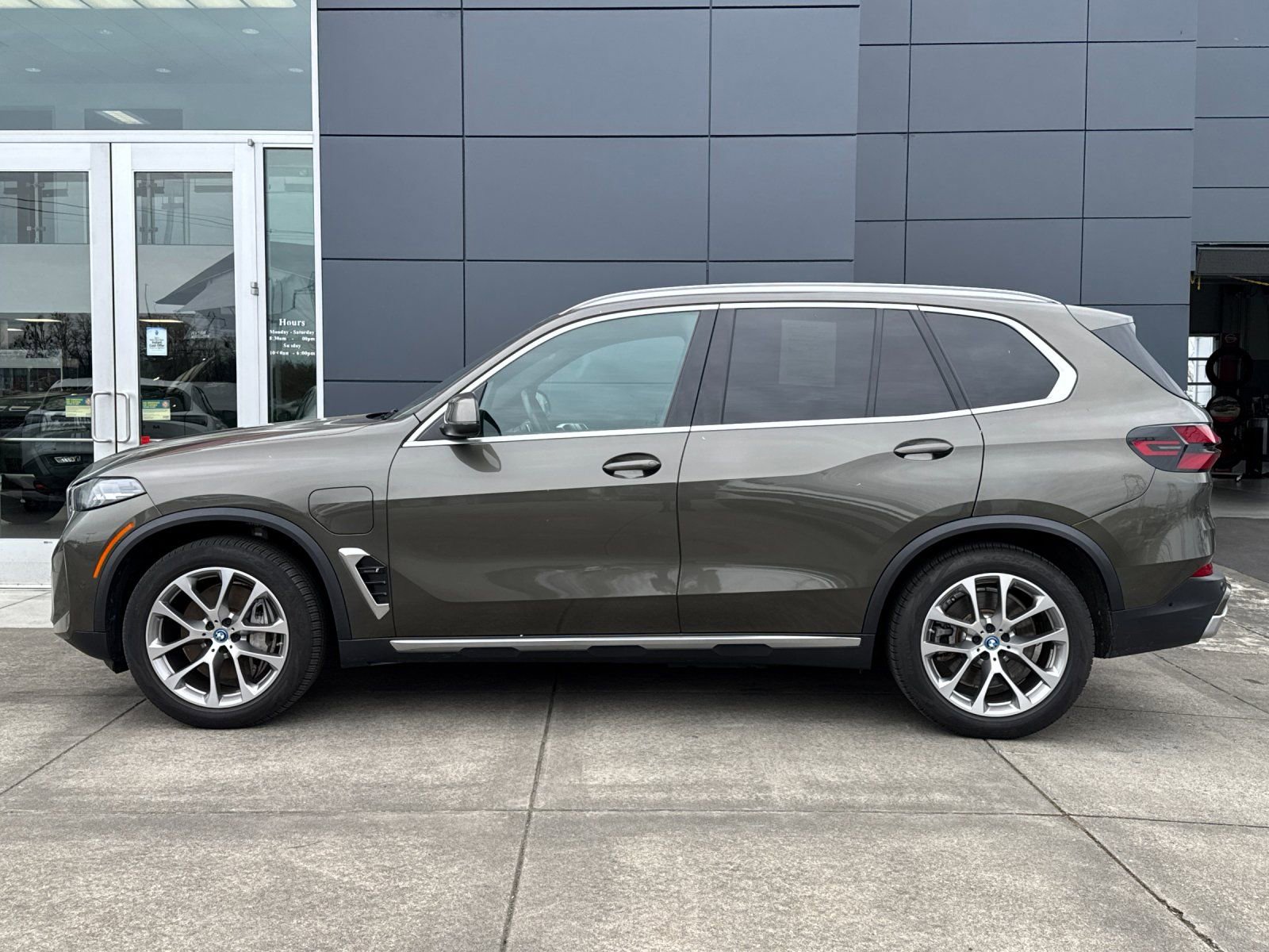 2024 BMW X5 xDrive50e