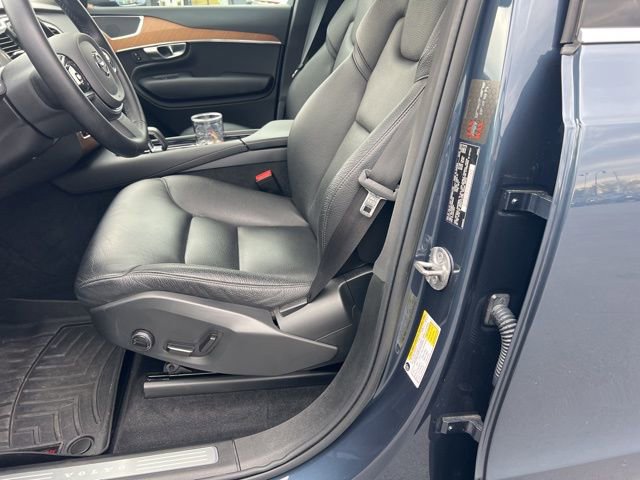 2023 Volvo Xc90 B5 Plus