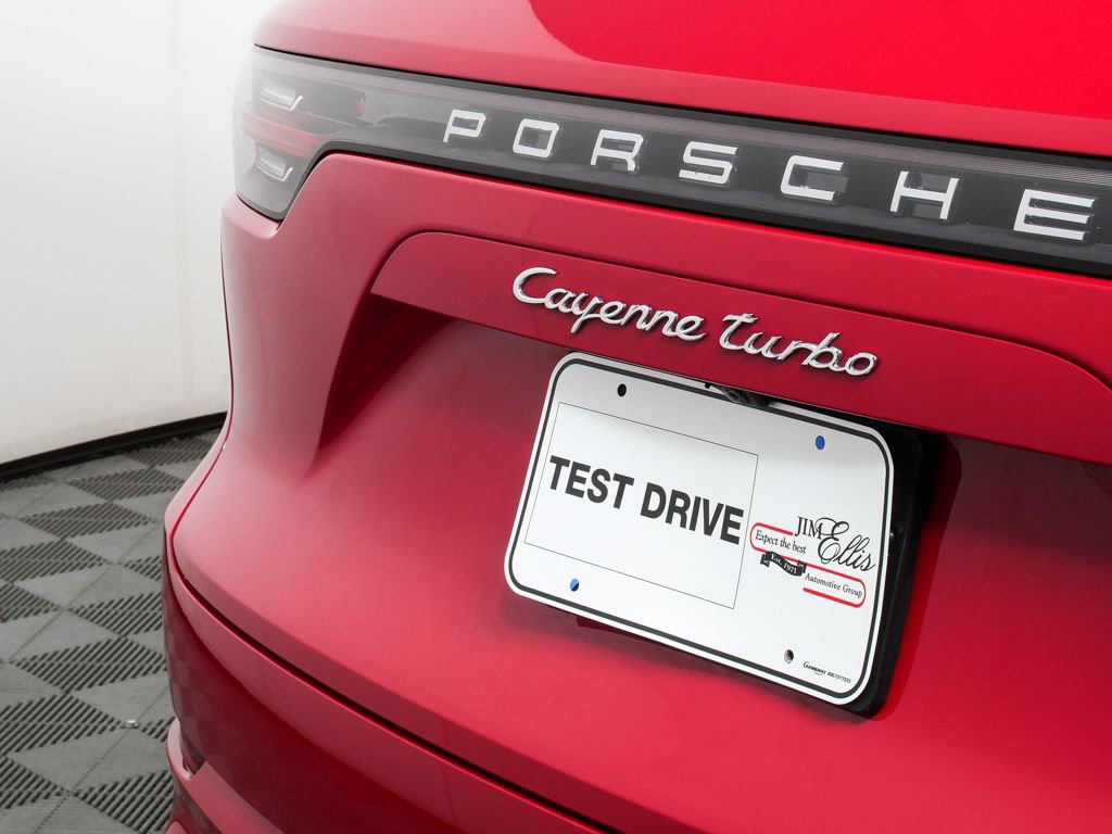 2023 Porsche Cayenne Turbo