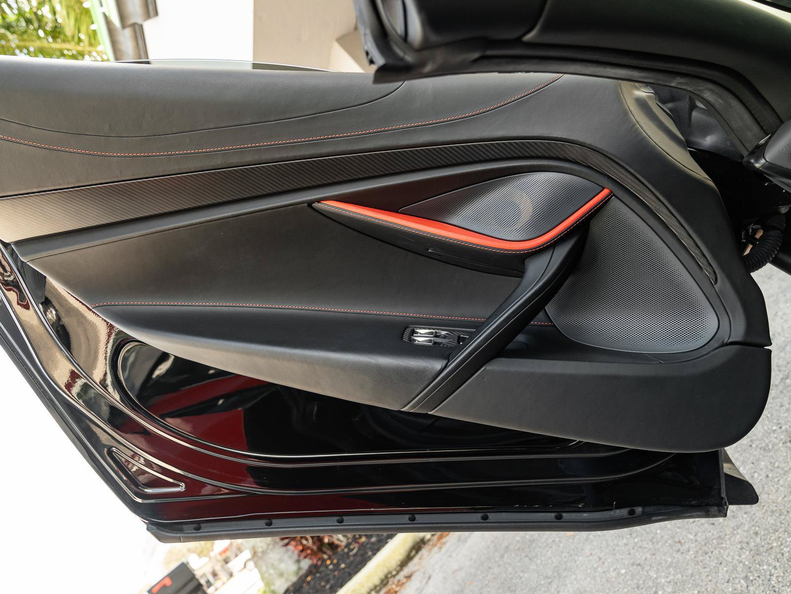 Used 2020 McLaren 720S Performance photo 48