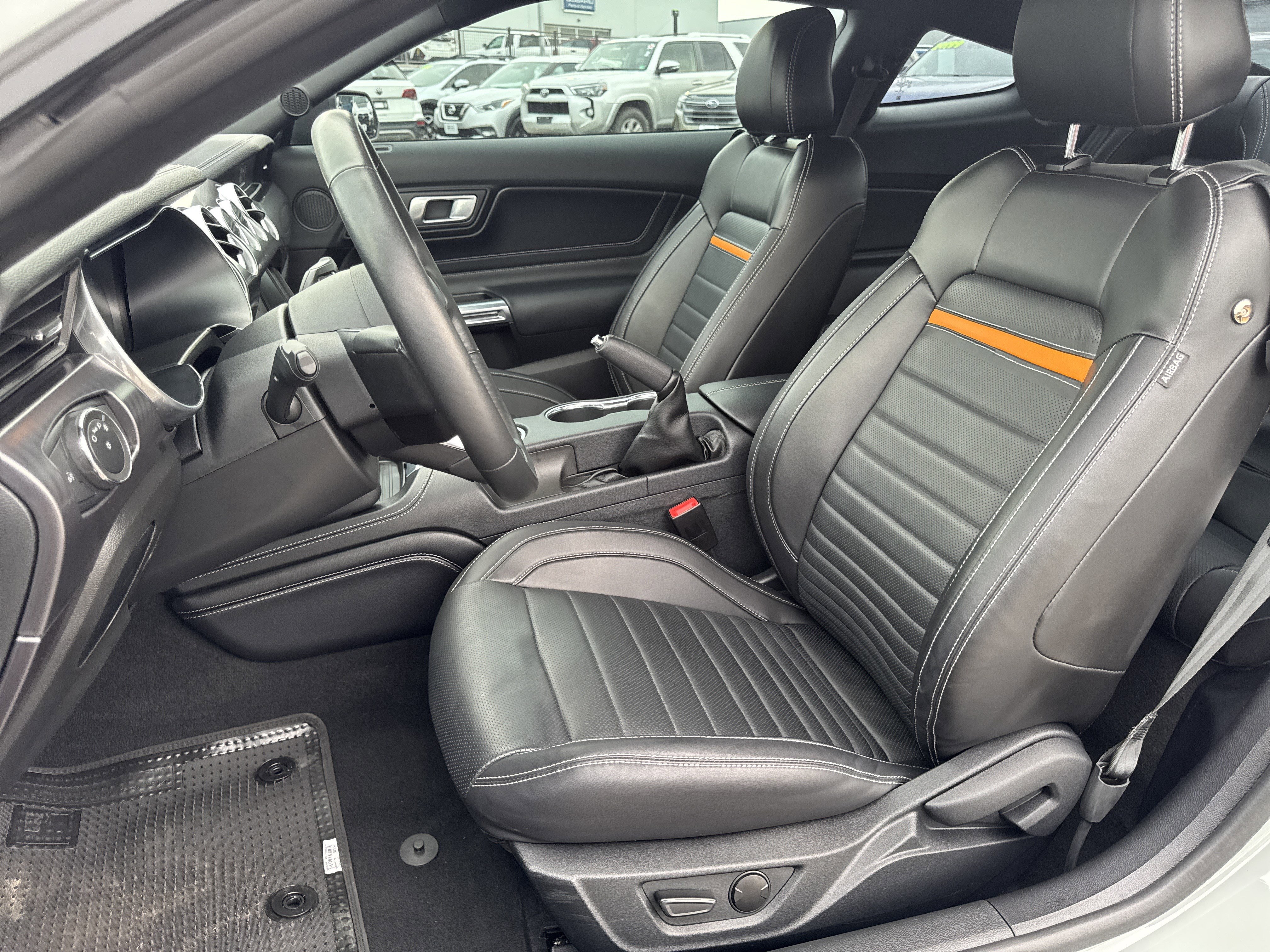 2022 Ford Mustang Mach 1