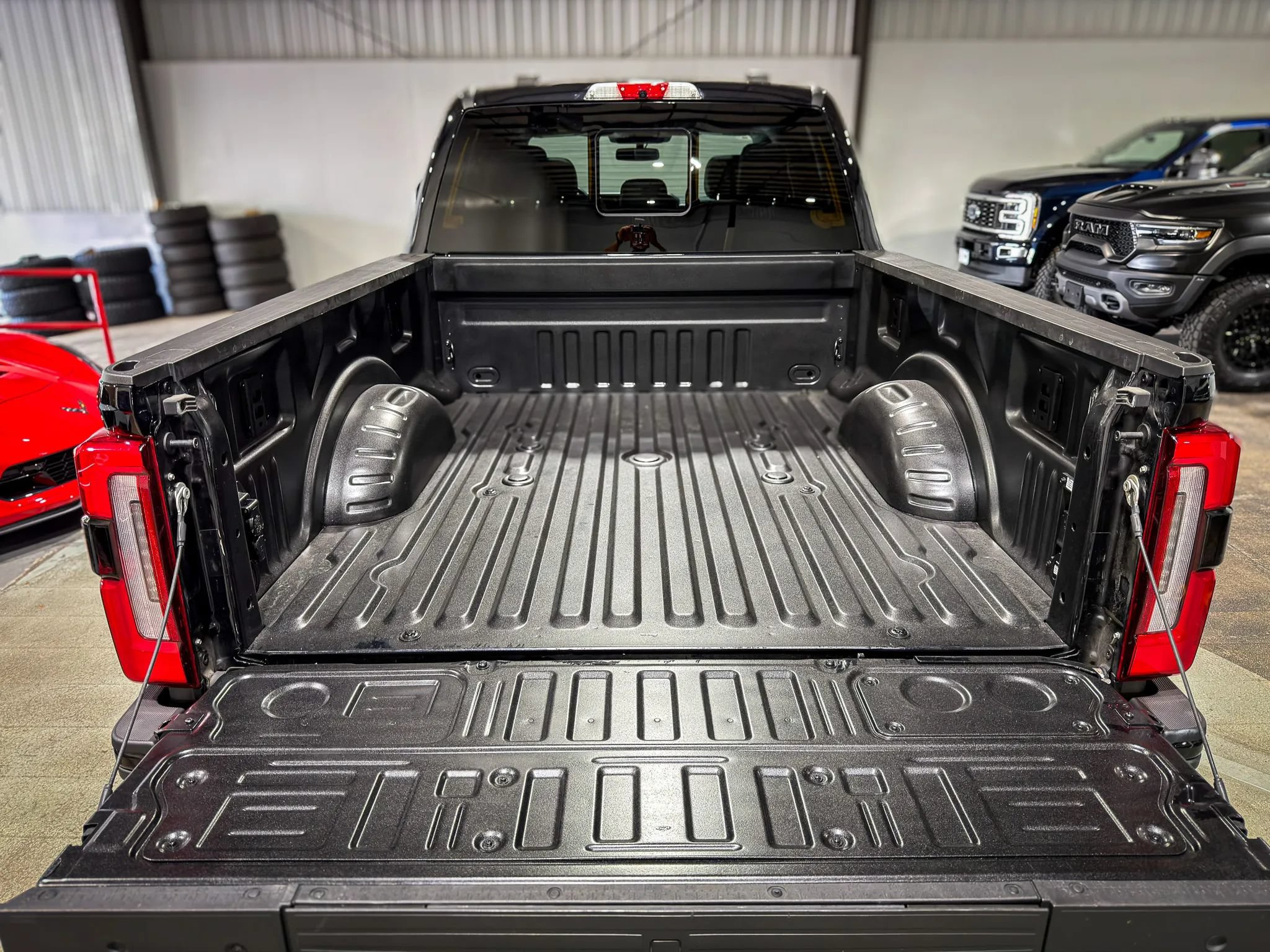 2024 Ford F-250 Super Duty Limited - Photo 8