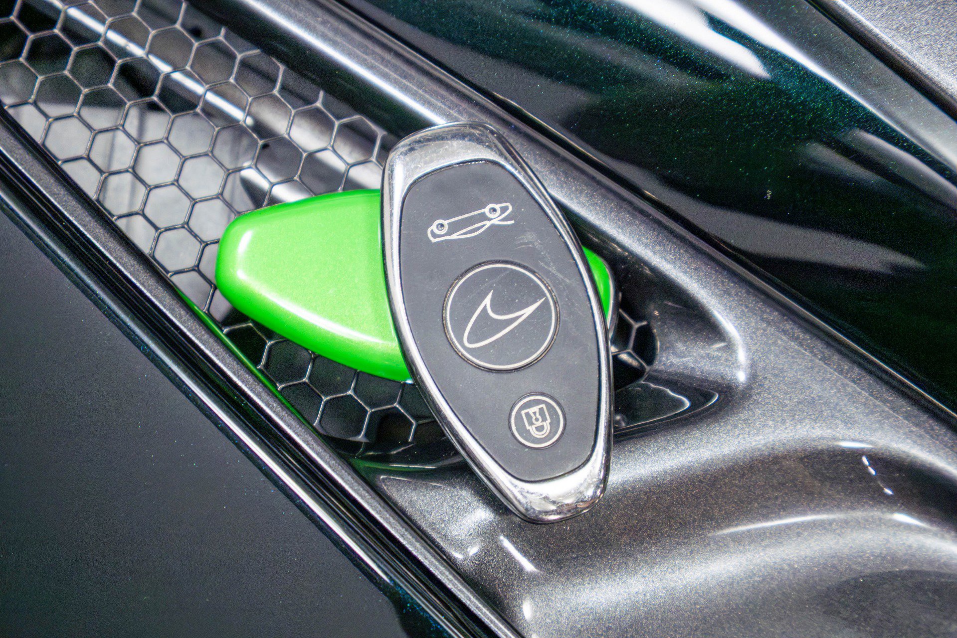 Used 2019 McLaren 720S Luxury photo 85