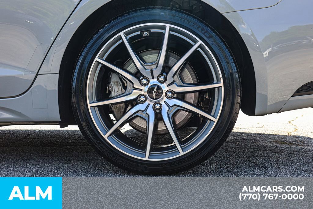 2025 Genesis G70 2.5T