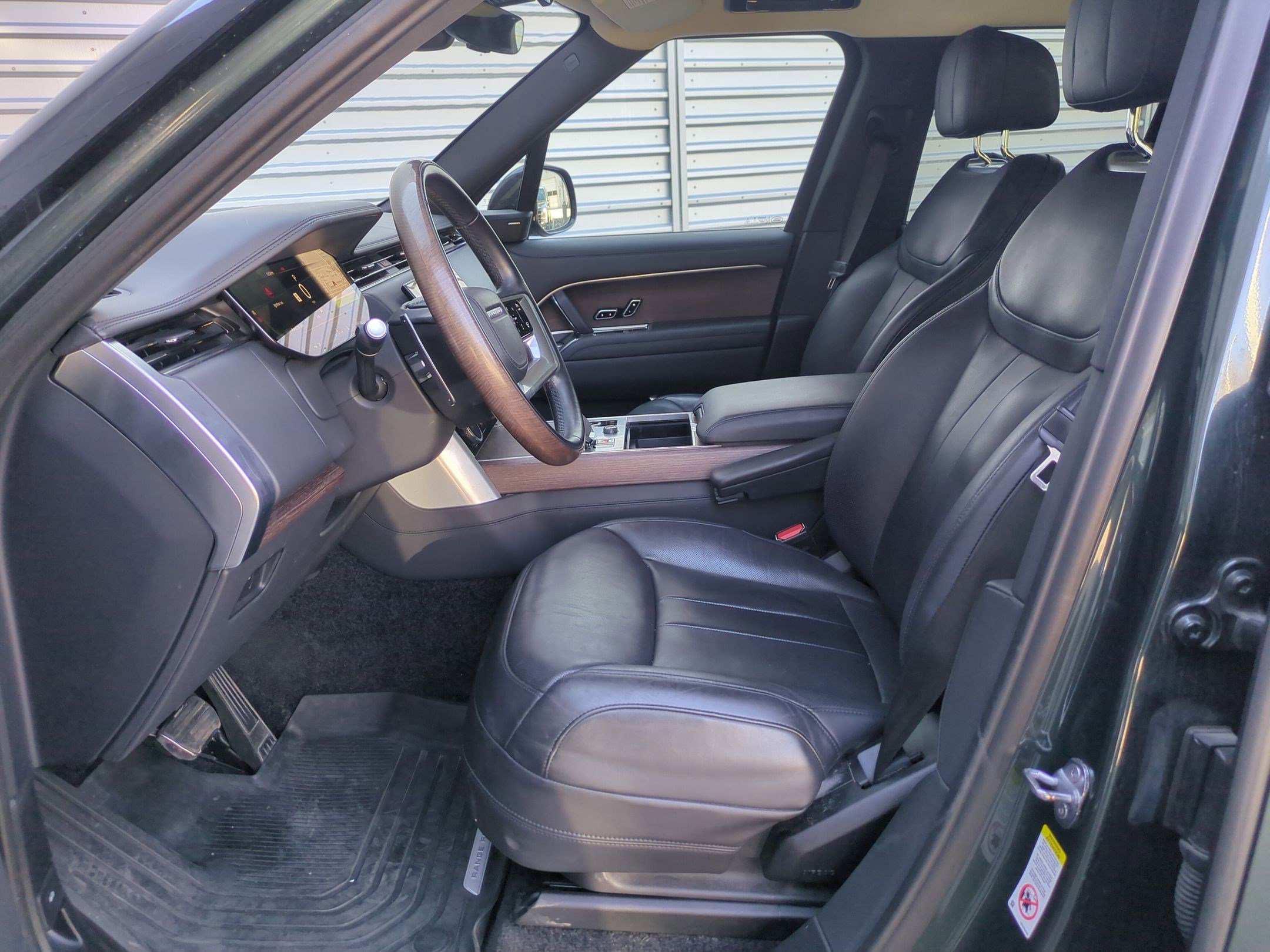 2023 Land Rover Range Rover SE