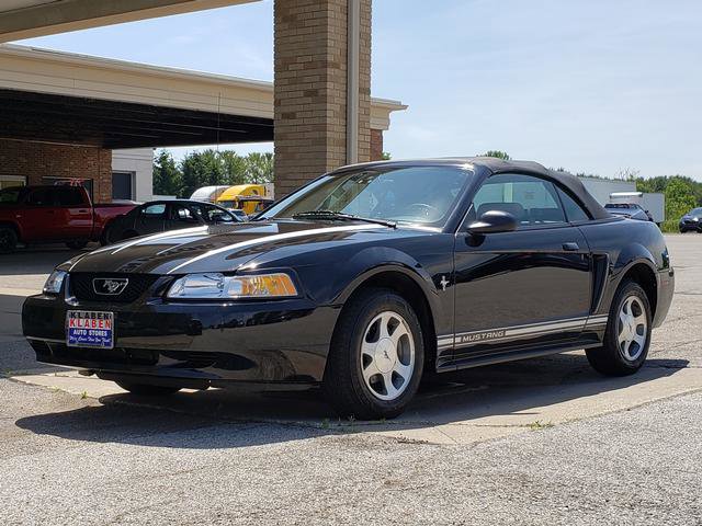 Used 2000 Ford Mustang Convertible