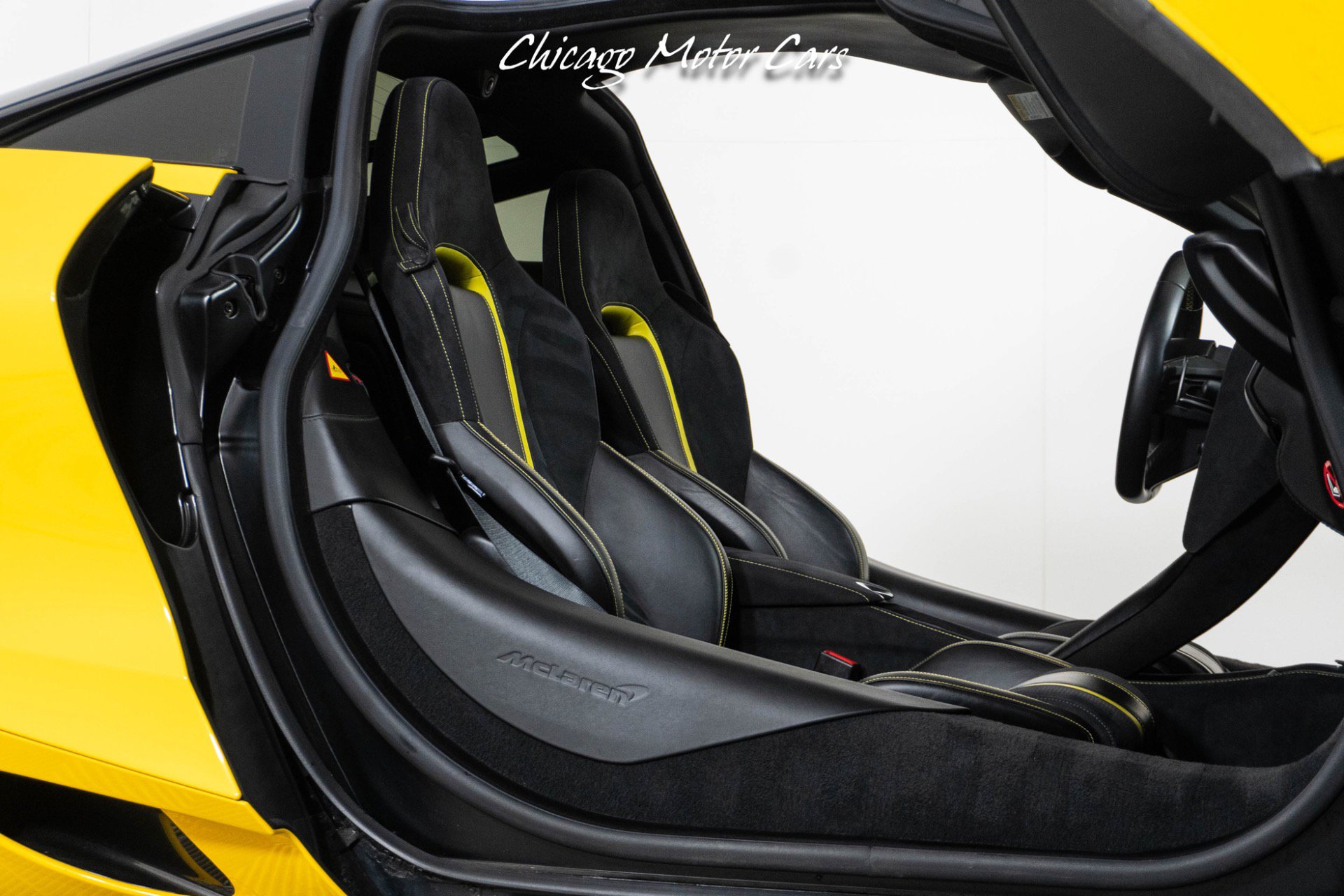 Used 2019 McLaren 720S photo 19