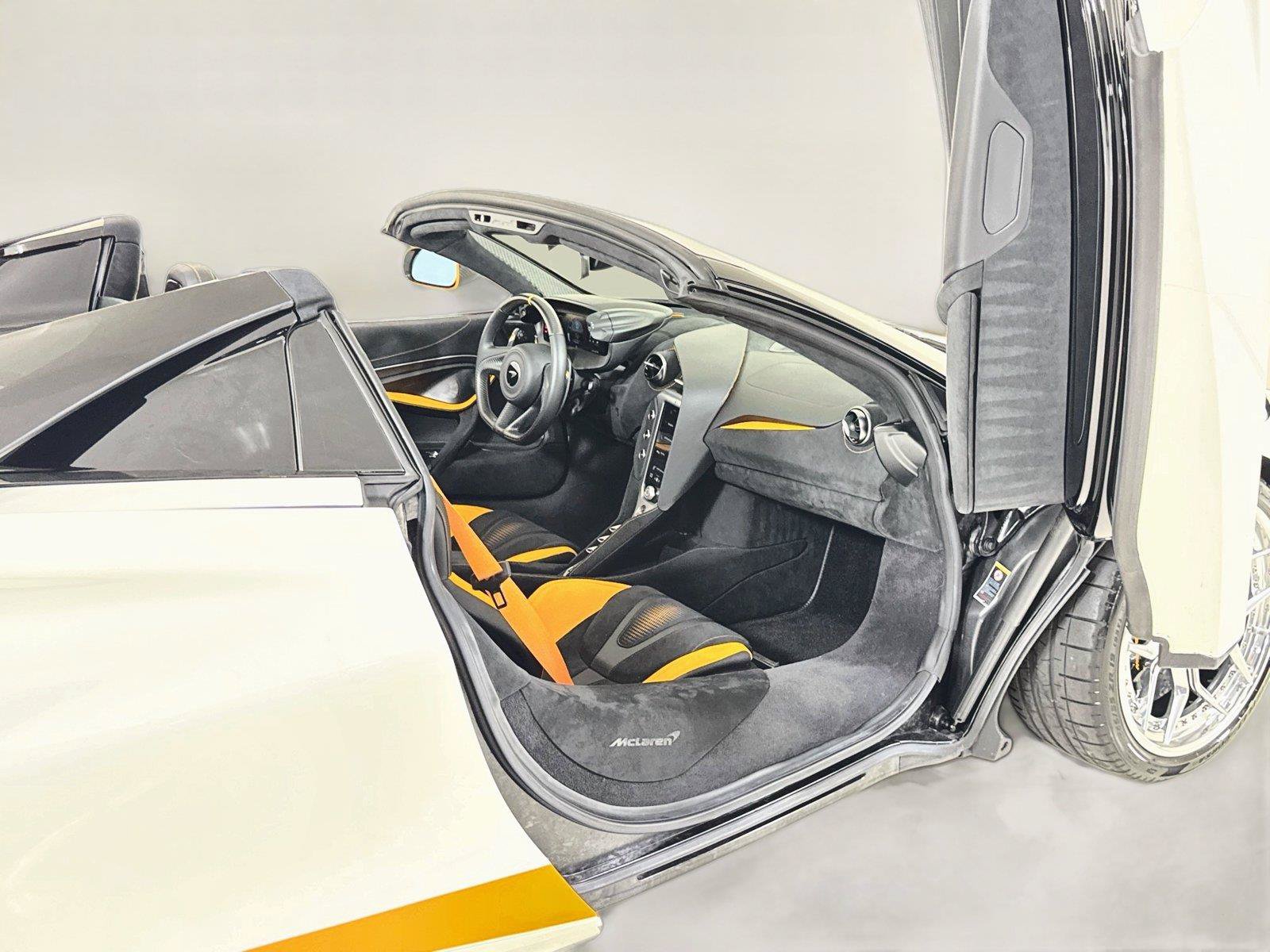 Used 2024 McLaren 750S Spider photo 25