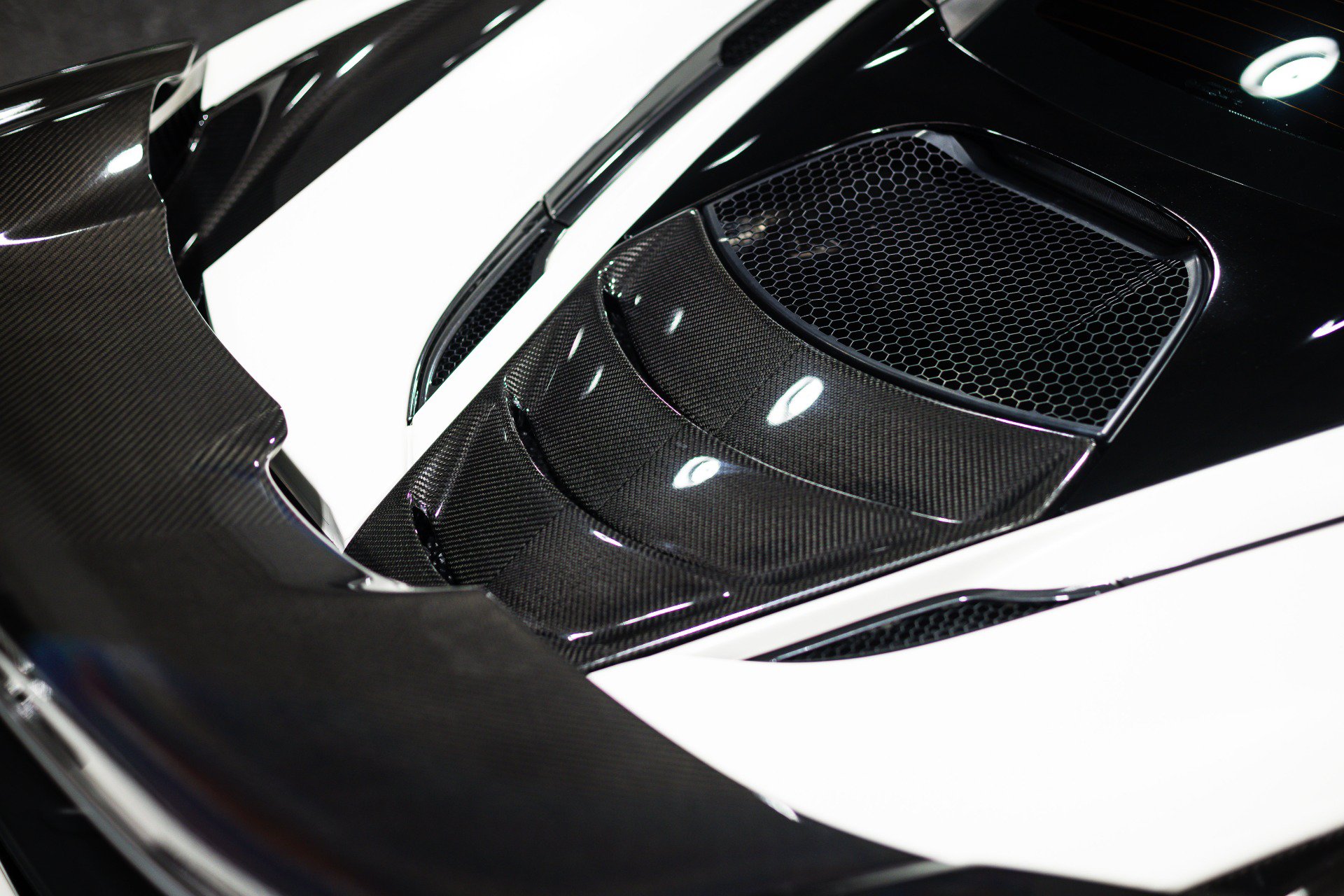 Used 2018 McLaren 720S Performance photo 73
