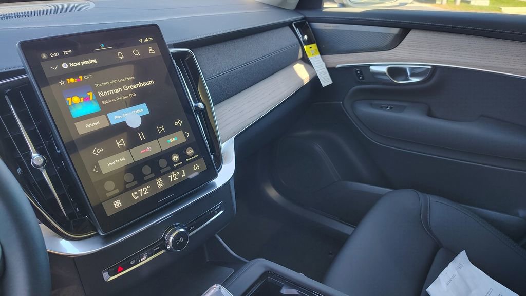 2026 Volvo Xc90 B6 Plus