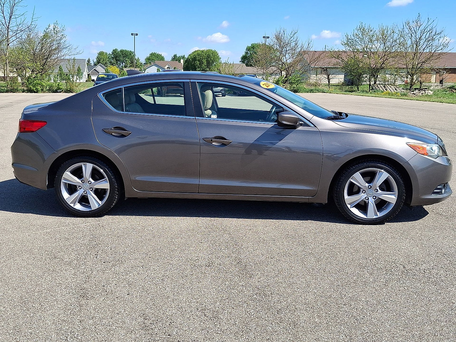 2013 Acura ILX w/ Technology Package