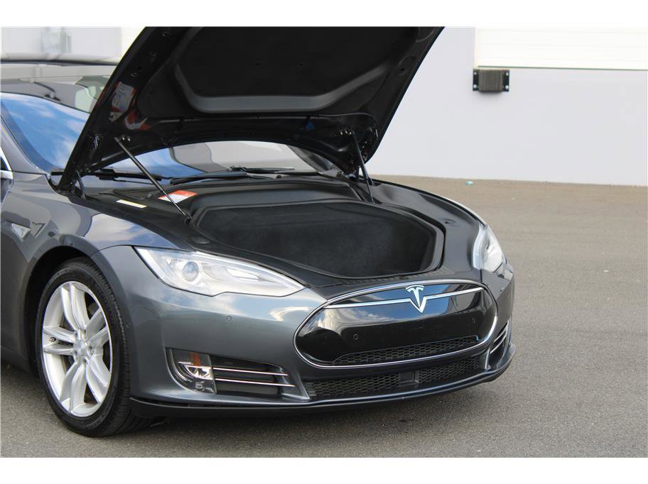 2015 Tesla Model S 85D