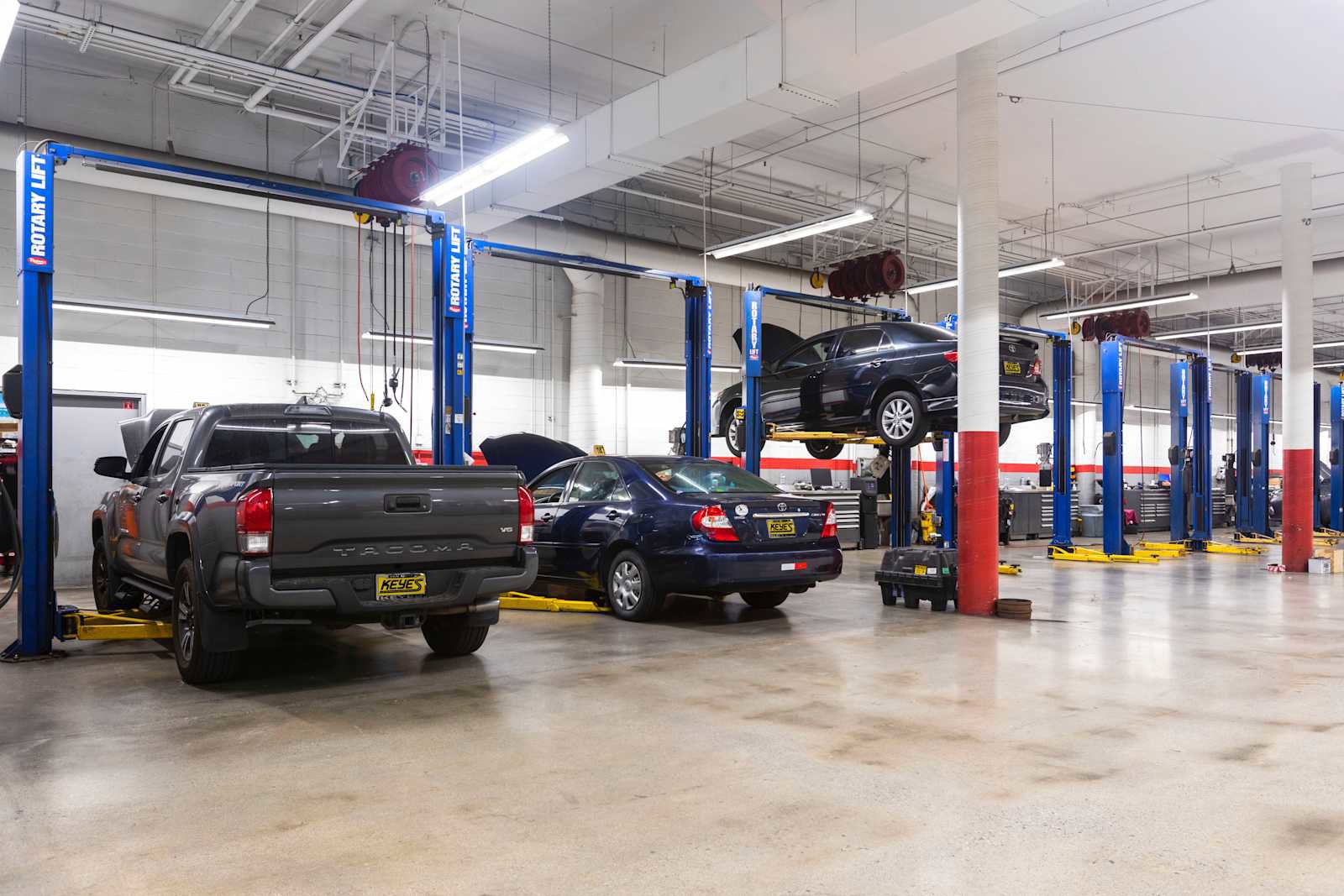 2023 Toyota RAV4 XSE