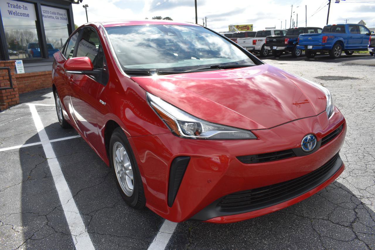 2022 Toyota Prius LE