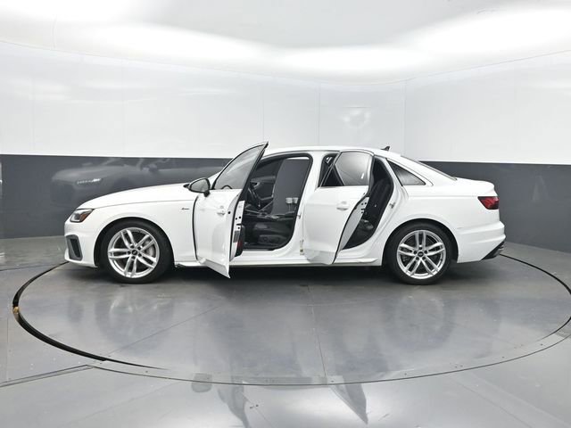 2022 Audi A4 2.0T Premium Plus