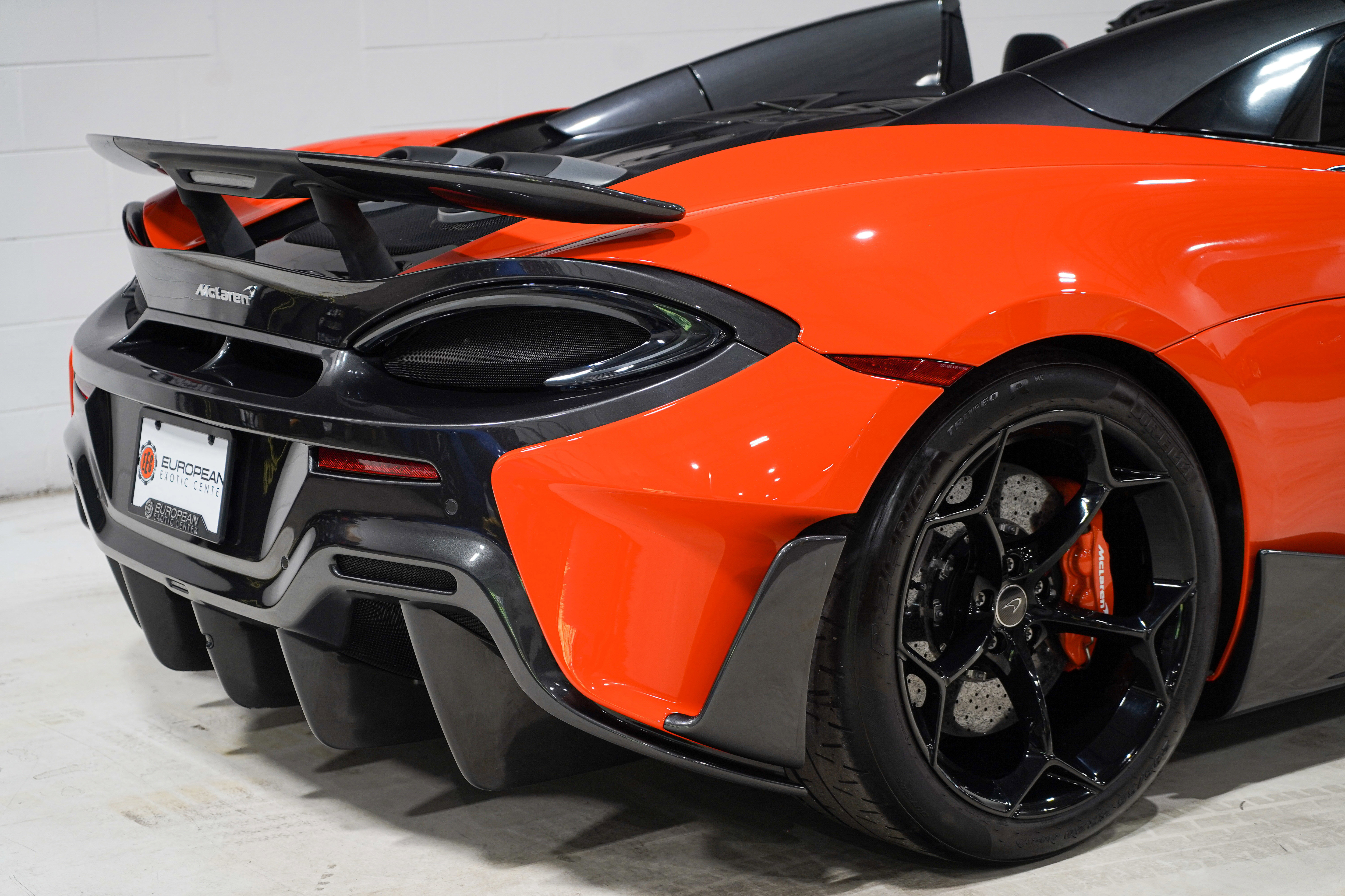 Used 2020 McLaren 600LT Spider photo 24