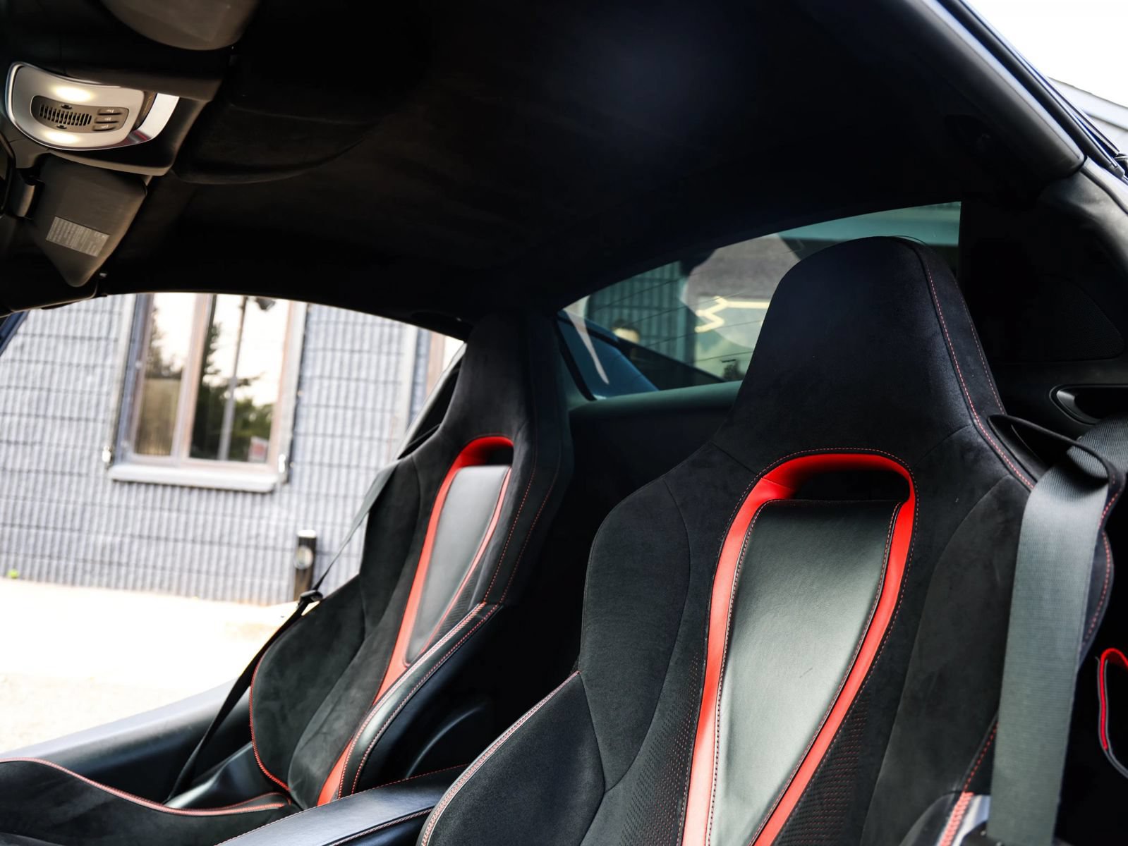 Used 2020 McLaren 720S Spider photo 32