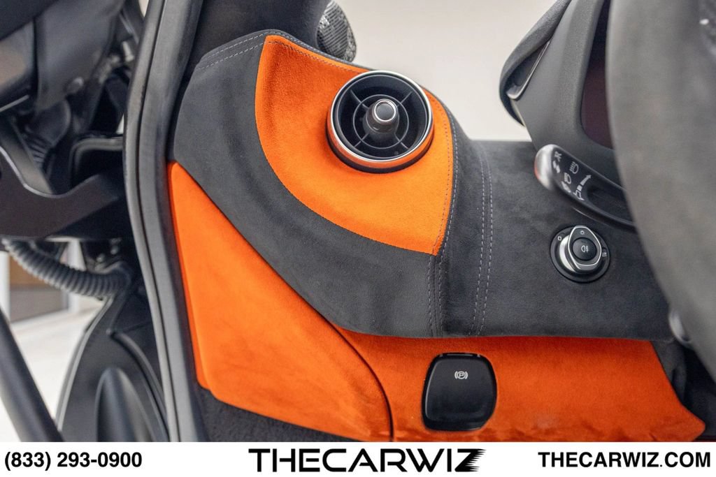 Used 2020 McLaren 600LT Spider photo 54